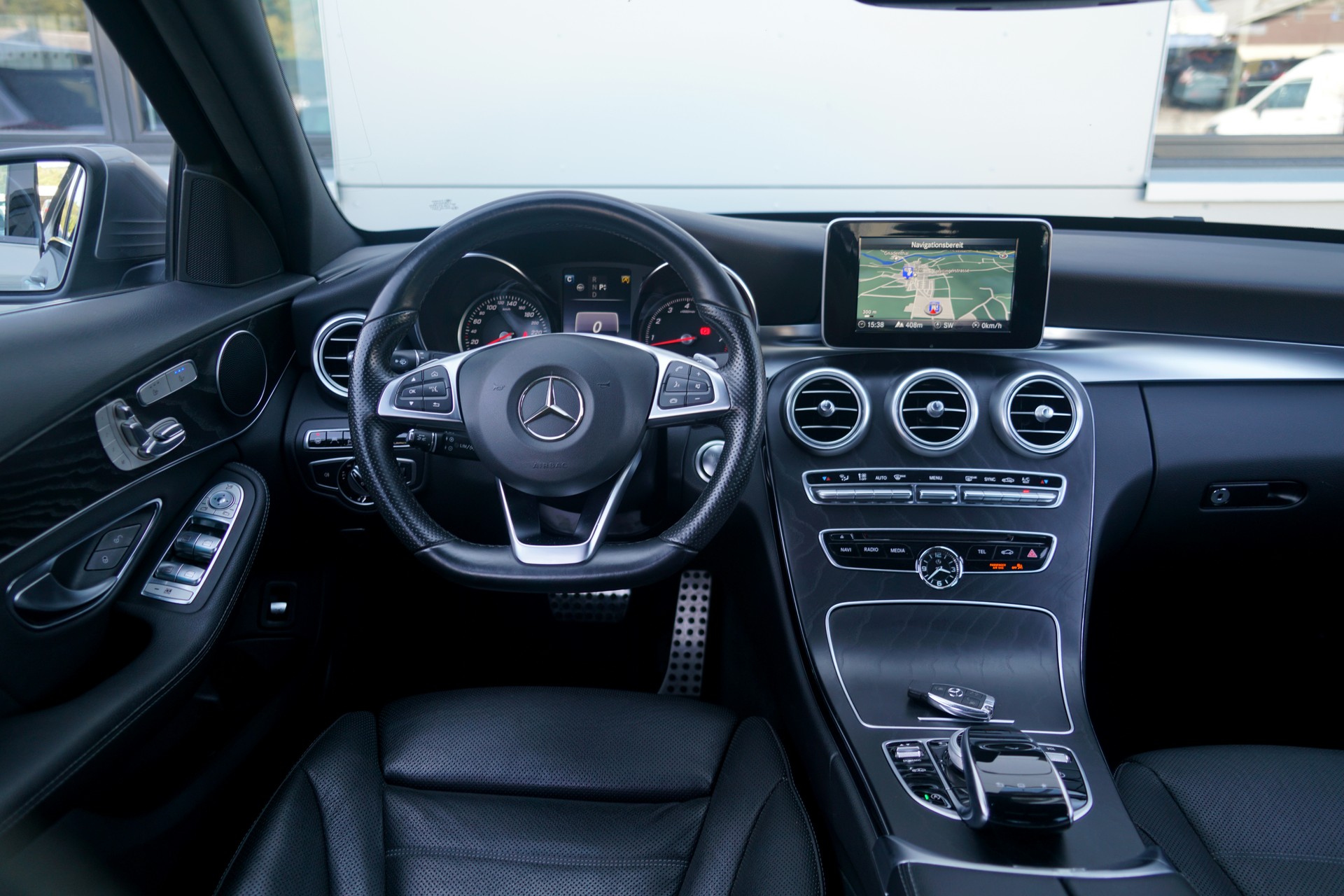 MERCEDES-BENZ C 400 AMG Line 4Matic 9G-Tronic (CH)-image-11