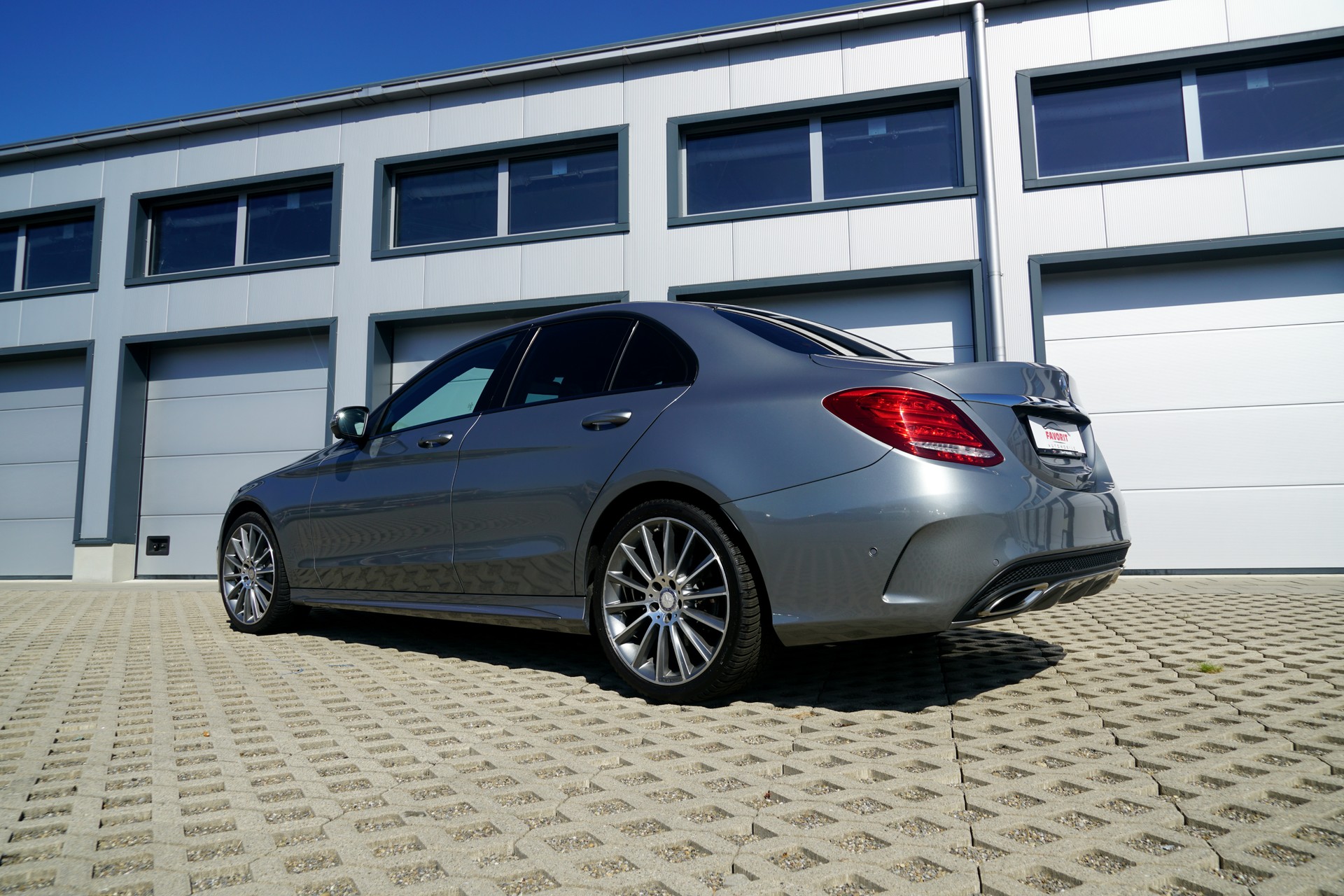 MERCEDES-BENZ C 400 AMG Line 4Matic 9G-Tronic (CH)-image-2