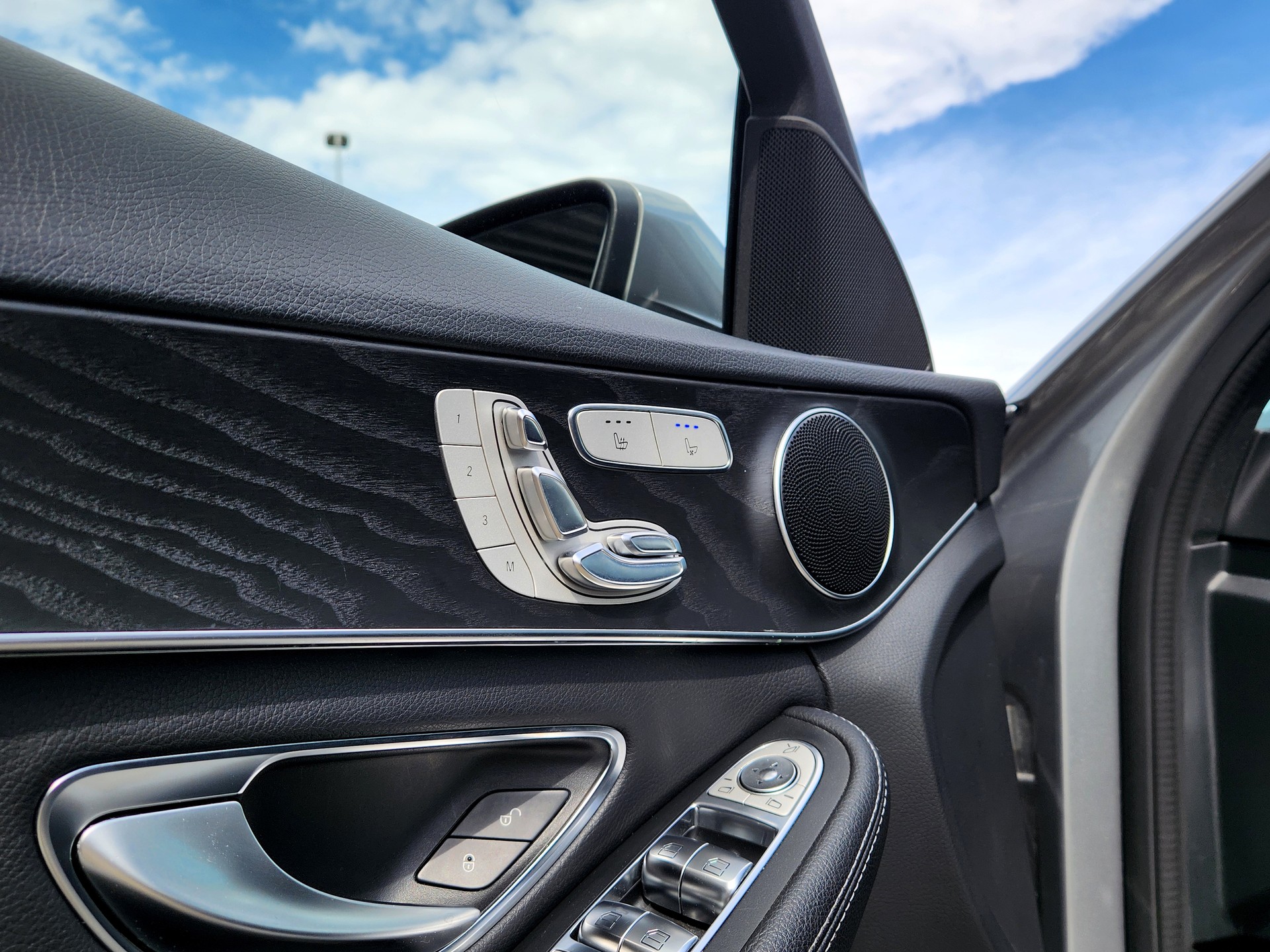 MERCEDES-BENZ C 400 AMG Line 4Matic 9G-Tronic (CH)-image-3