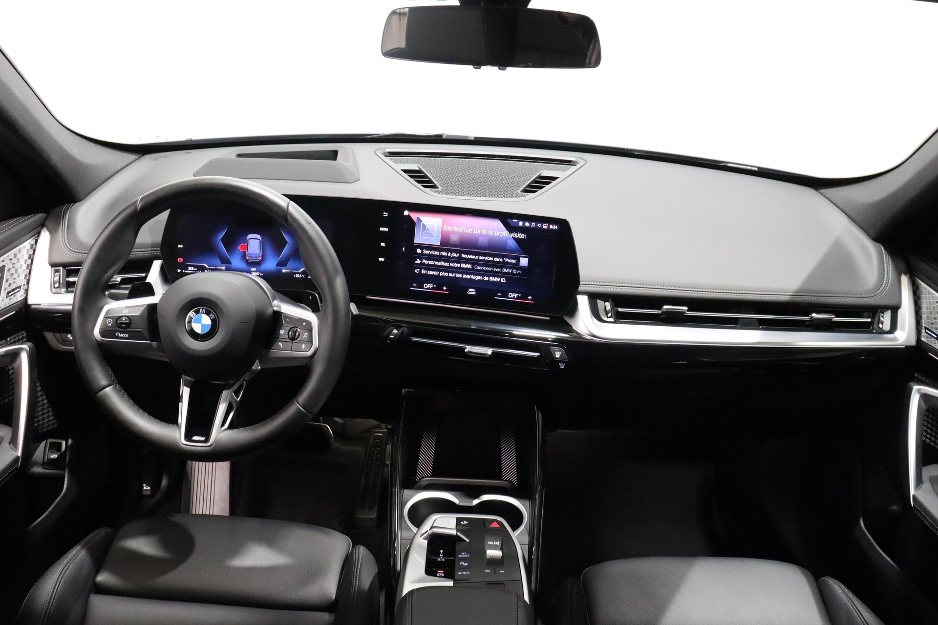 BMW X1 23i xDrive-image-8