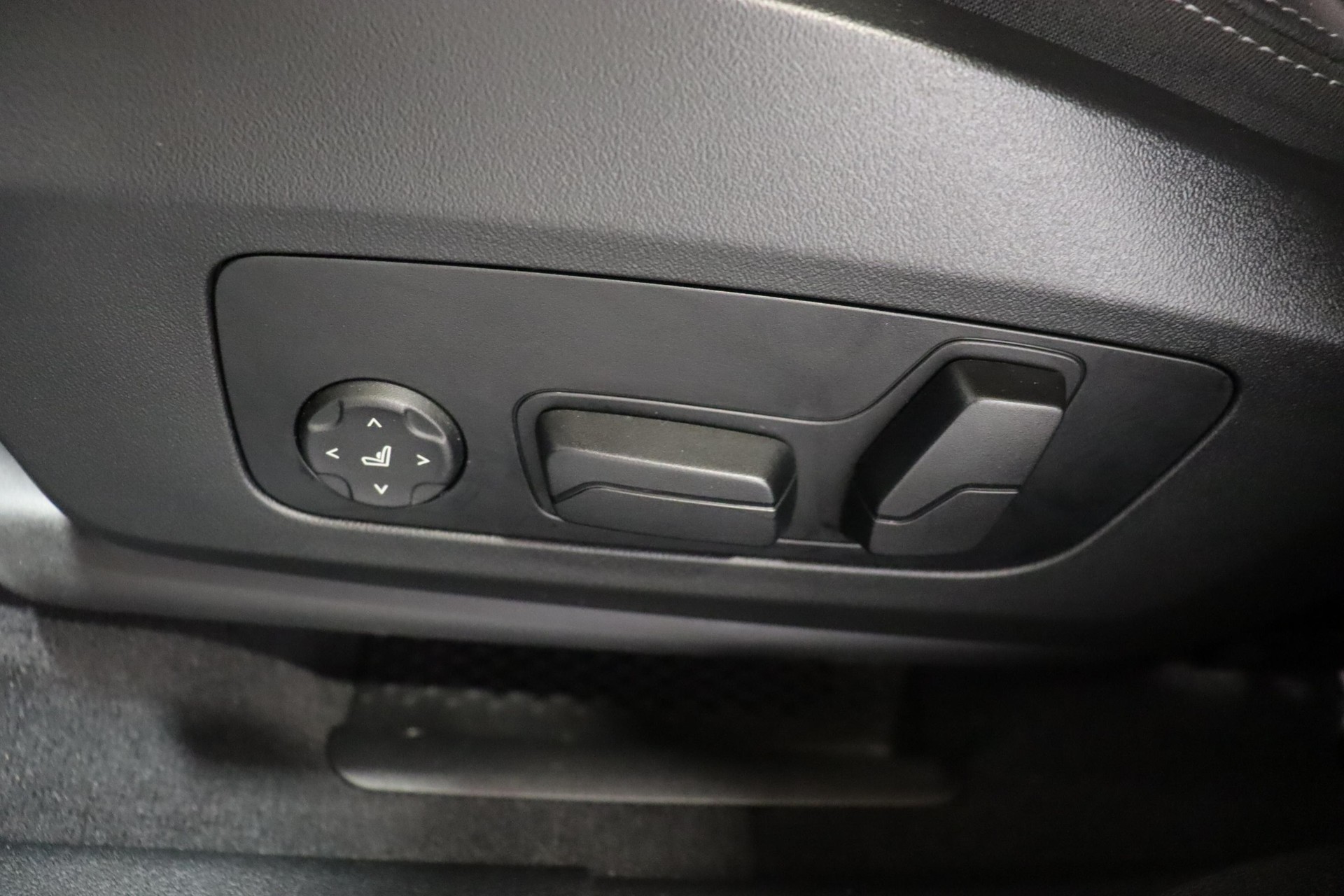BMW X1 23i xDrive-image-20