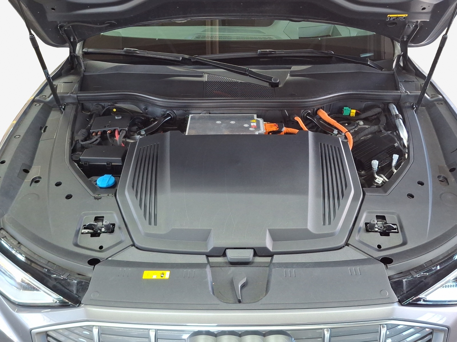 AUDI e-tron 55 Sportback Advanced quattro-image-16