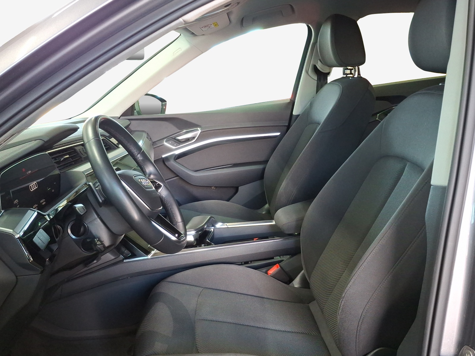 AUDI e-tron 55 Sportback Advanced quattro-image-8