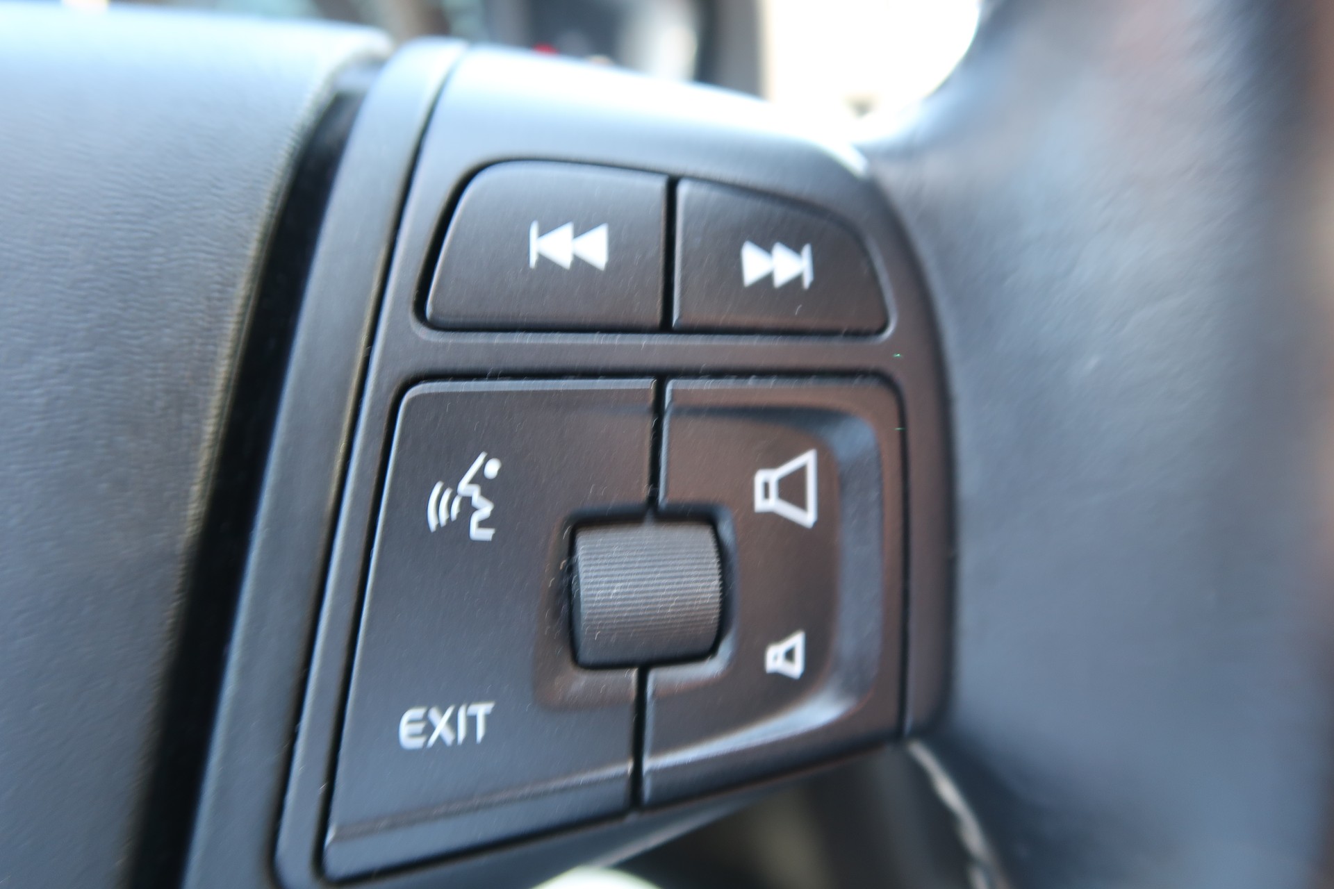VOLVO V60 D4 AWD Kinetic Fleet Geartronic-image-16