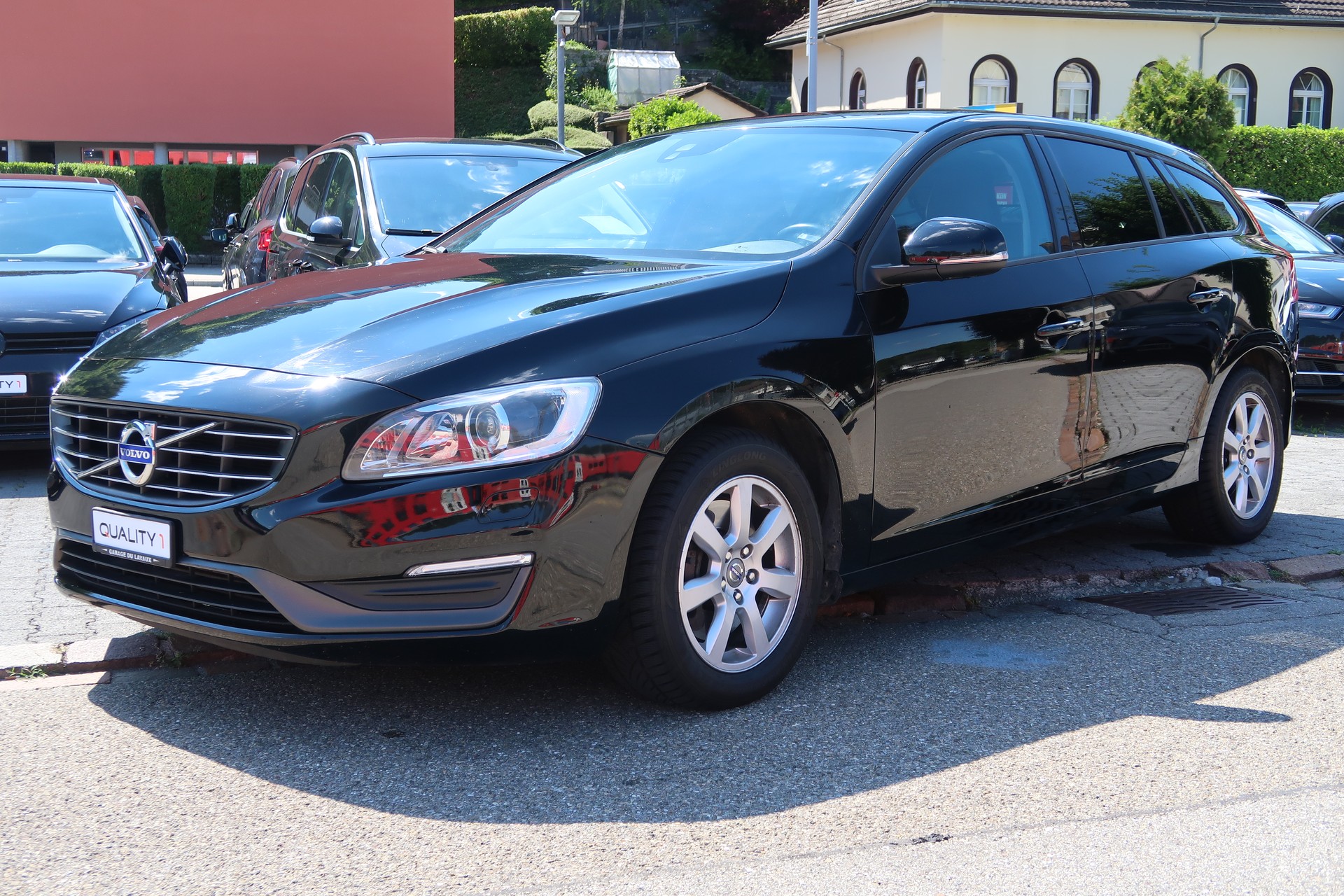 VOLVO V60 D4 AWD Kinetic Fleet Geartronic