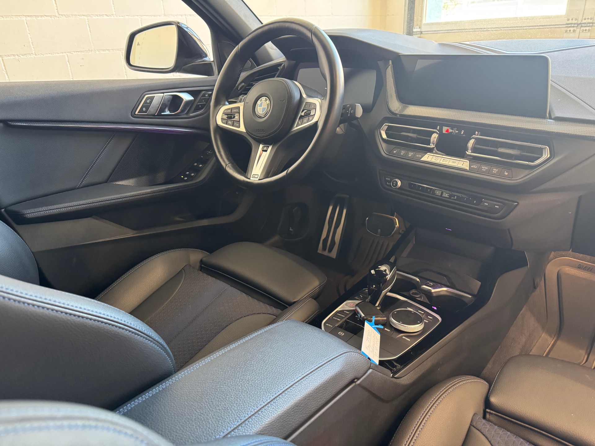 BMW 120i M Sport Steptronic-image-8