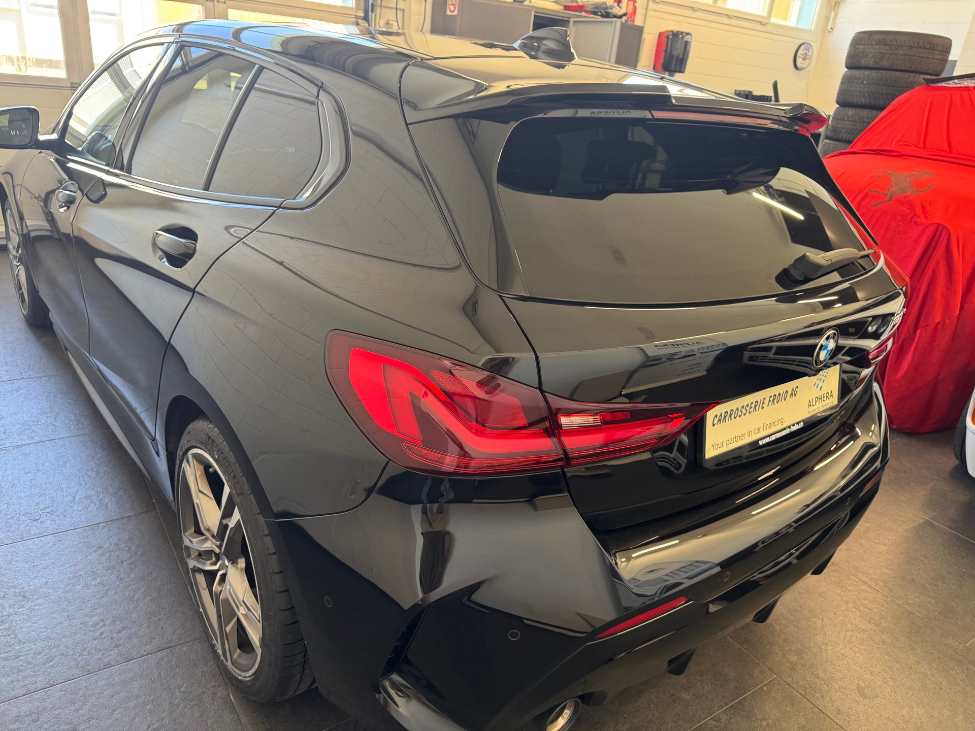 BMW 120i M Sport Steptronic-image-4