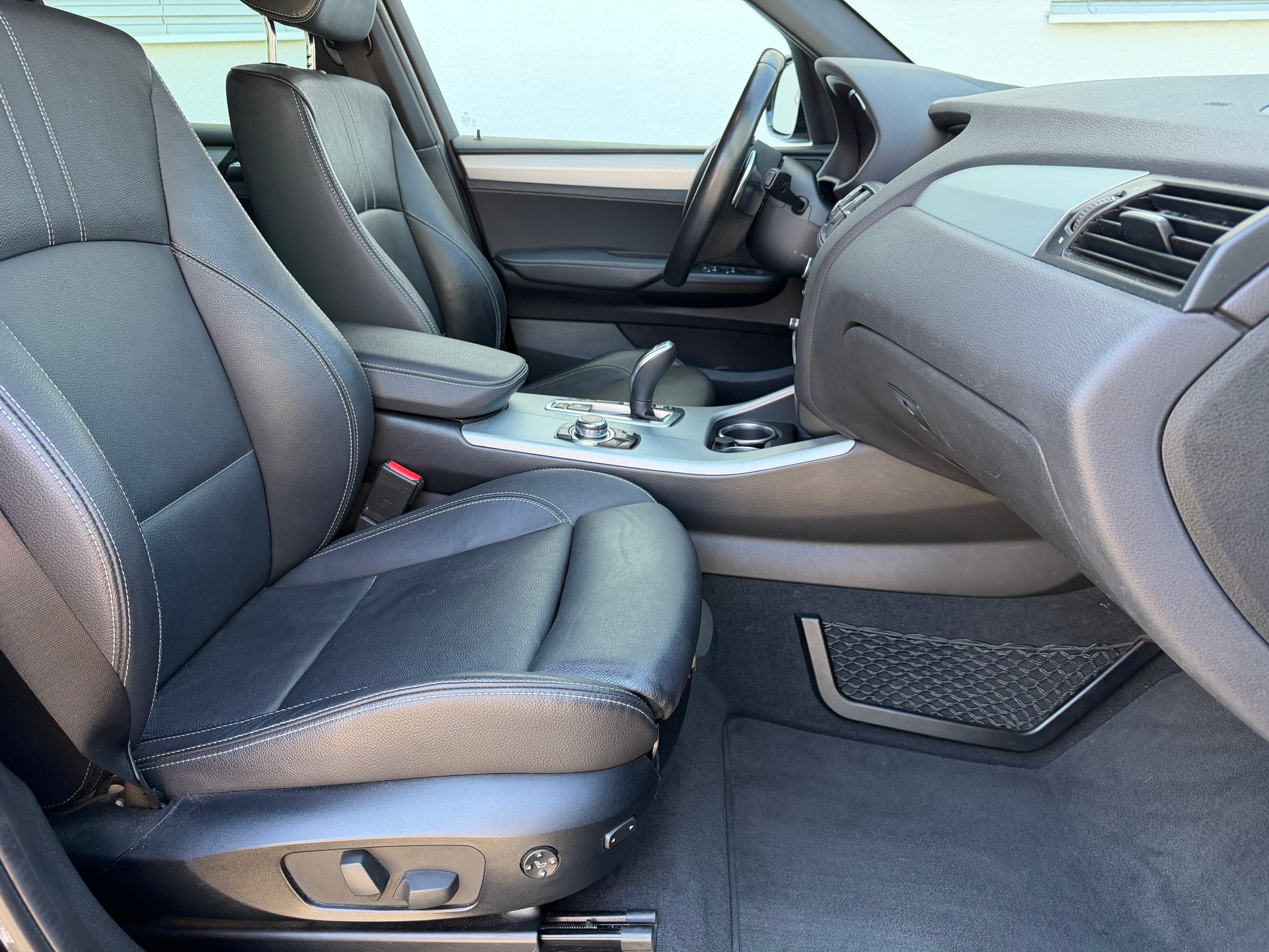 BMW X3 xDrive 35d Steptronic-image-16