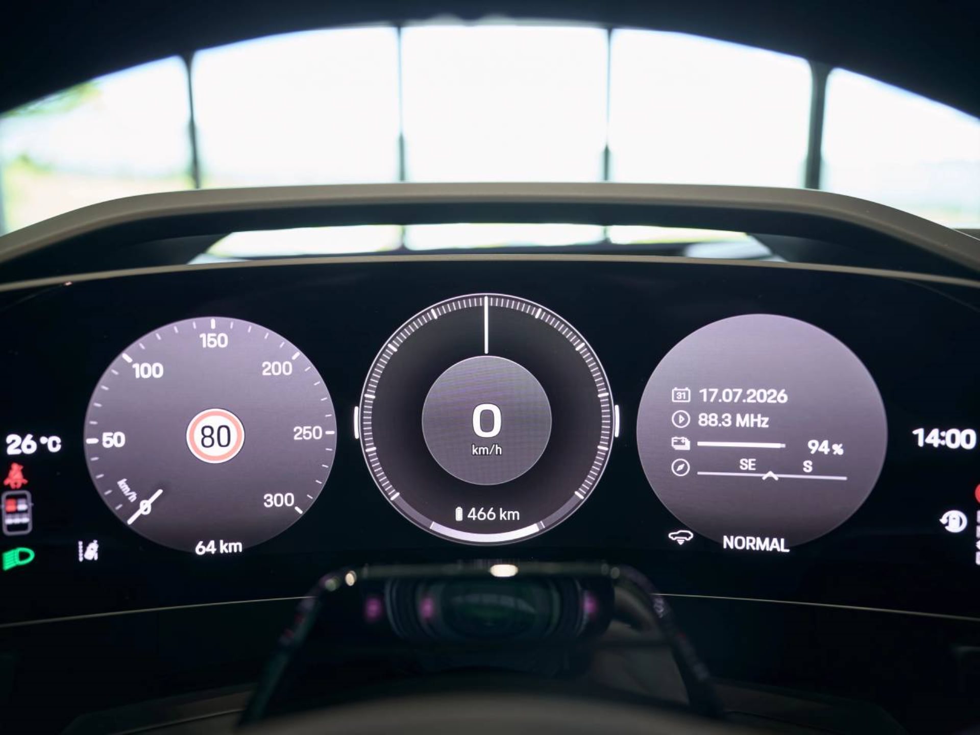 PORSCHE Cayenne Coupé Electric-image-16