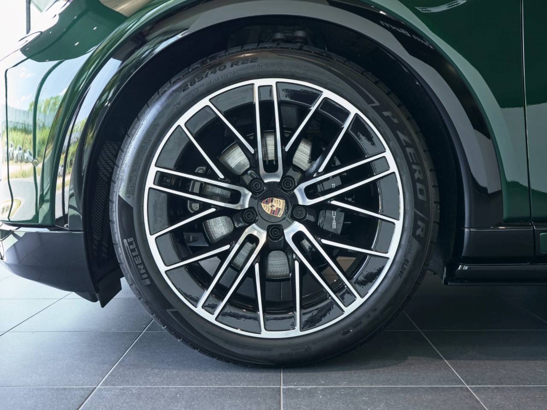 PORSCHE Cayenne Coupé Electric-image-31