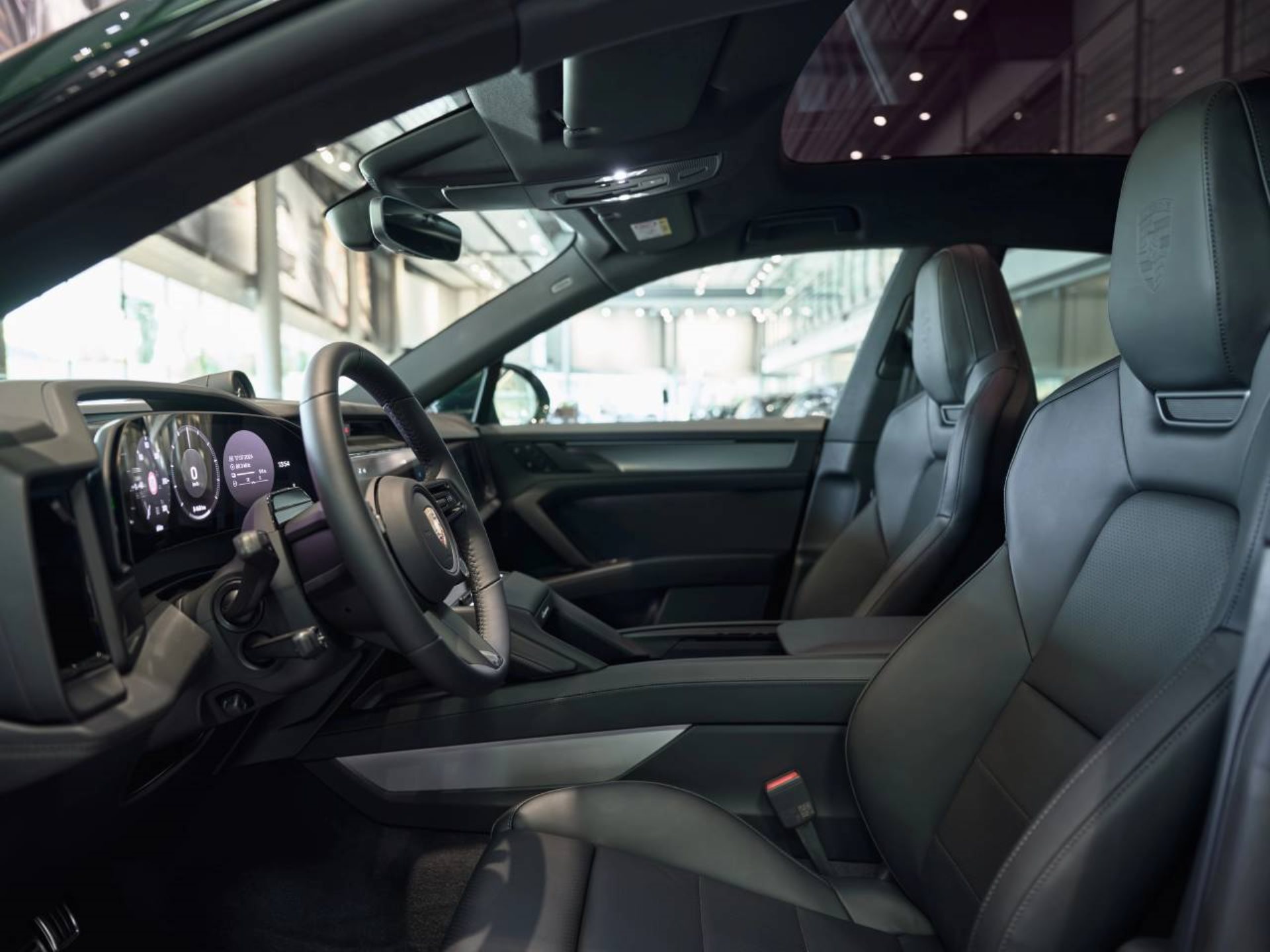 PORSCHE Cayenne Coupé Electric-image-3