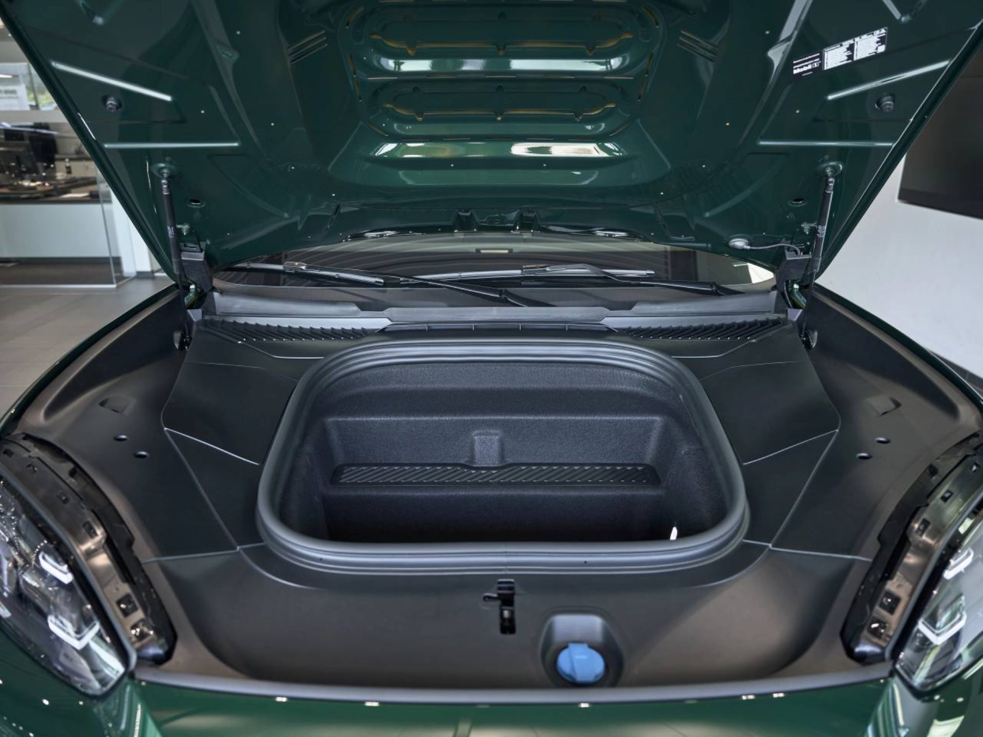 PORSCHE Cayenne Coupé Electric-image-11