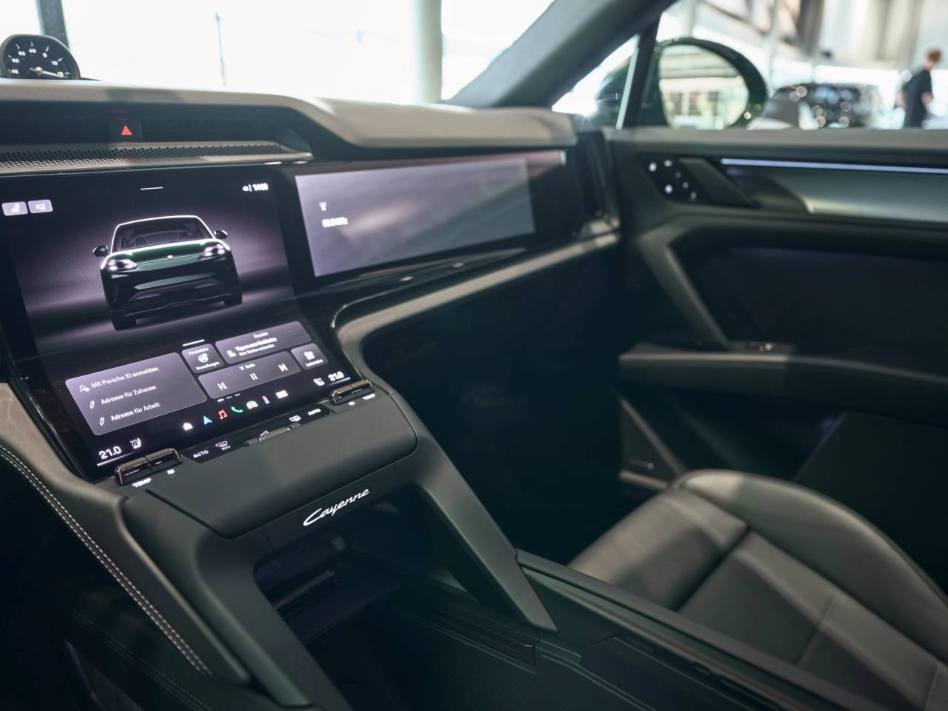 PORSCHE Cayenne Coupé Electric-image-17