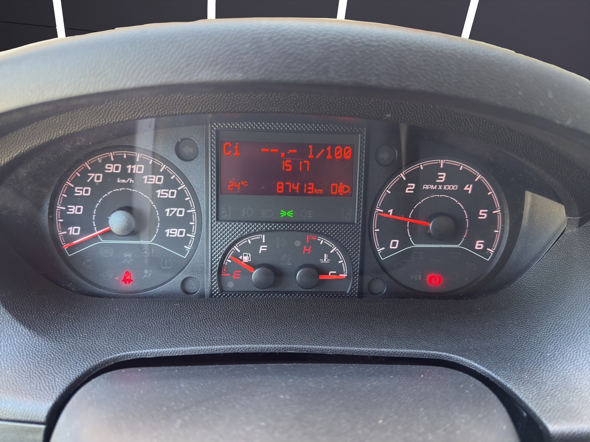 PEUGEOT Boxer 2.2 HDI 335 Pro Fourgon tôlé L2H2-image-7