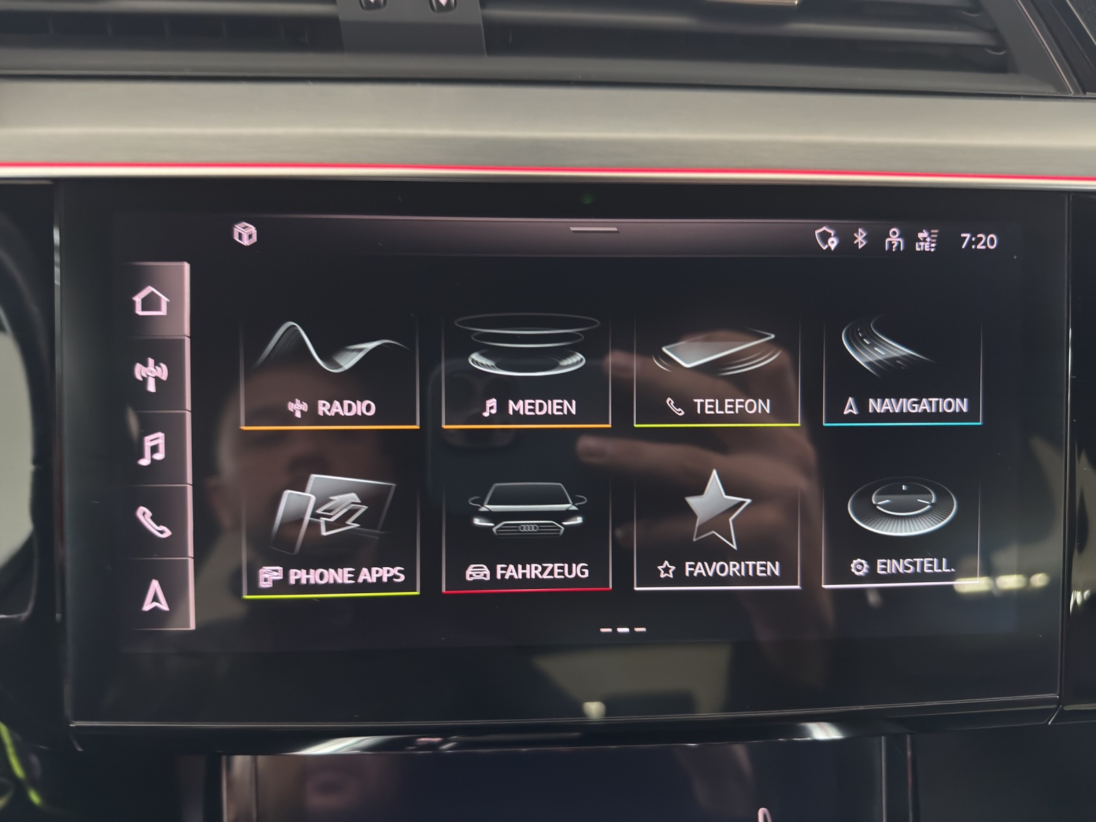 AUDI e-tron 55 Sportback S Line Black Edition quattro-image-13