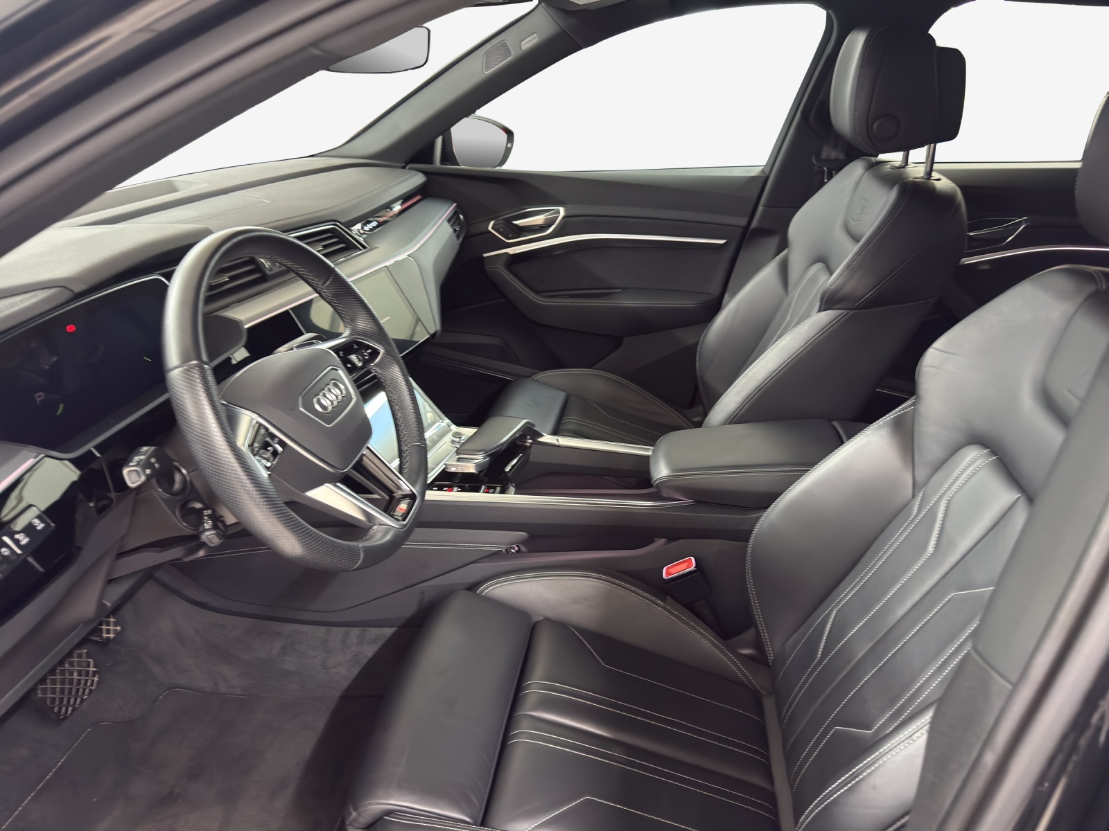 AUDI e-tron 55 Sportback S Line Black Edition quattro-image-7