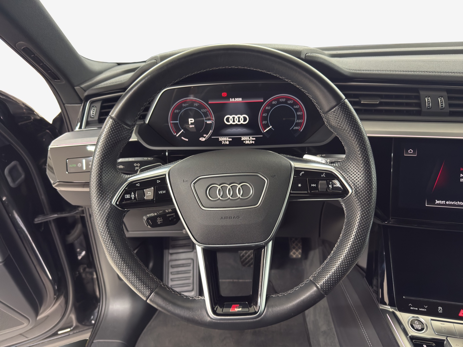 AUDI e-tron 55 Sportback S Line Black Edition quattro-image-9