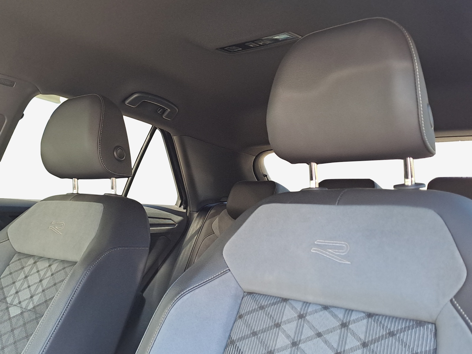 VW T-Roc 1.5 TSI EVO R-Line DSG-image-14
