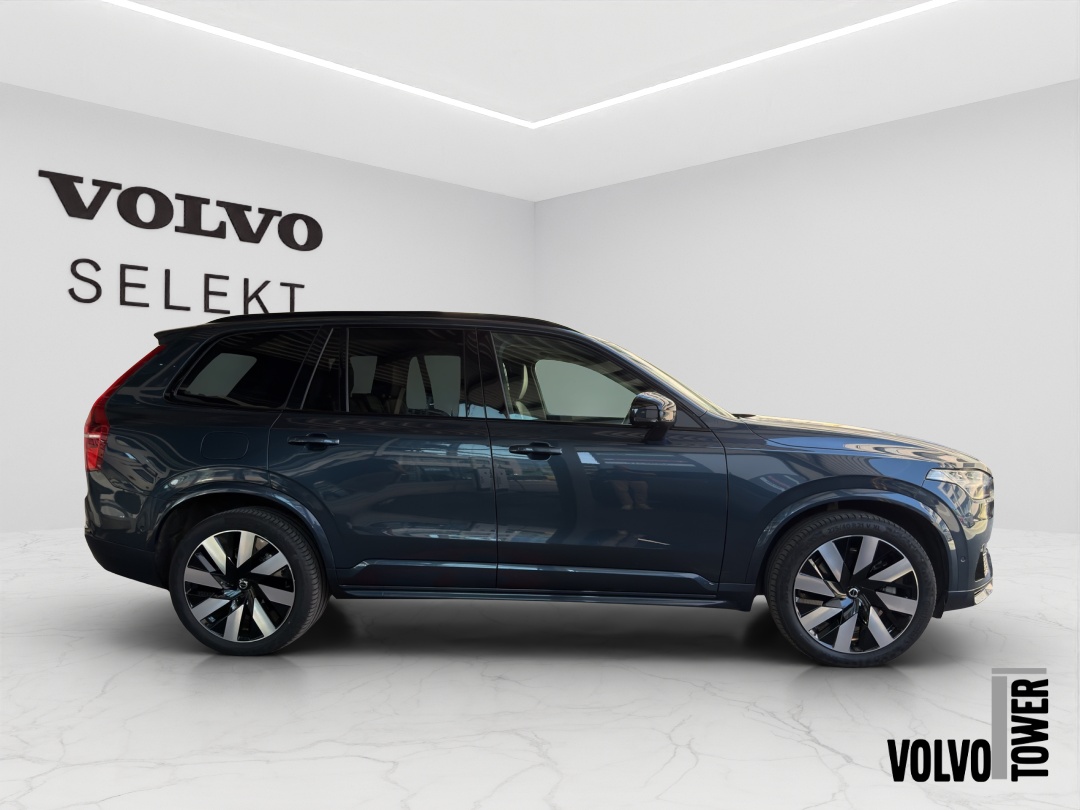 VOLVO XC90 T8 eAWD PluginHybrid Xclusive Dark Geartronic-image-4