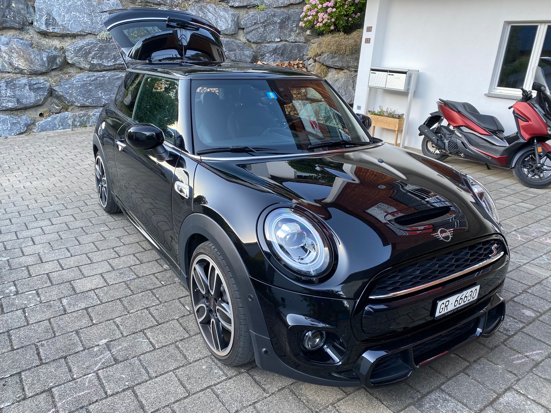 MINI 2.0i Cooper S-image-3