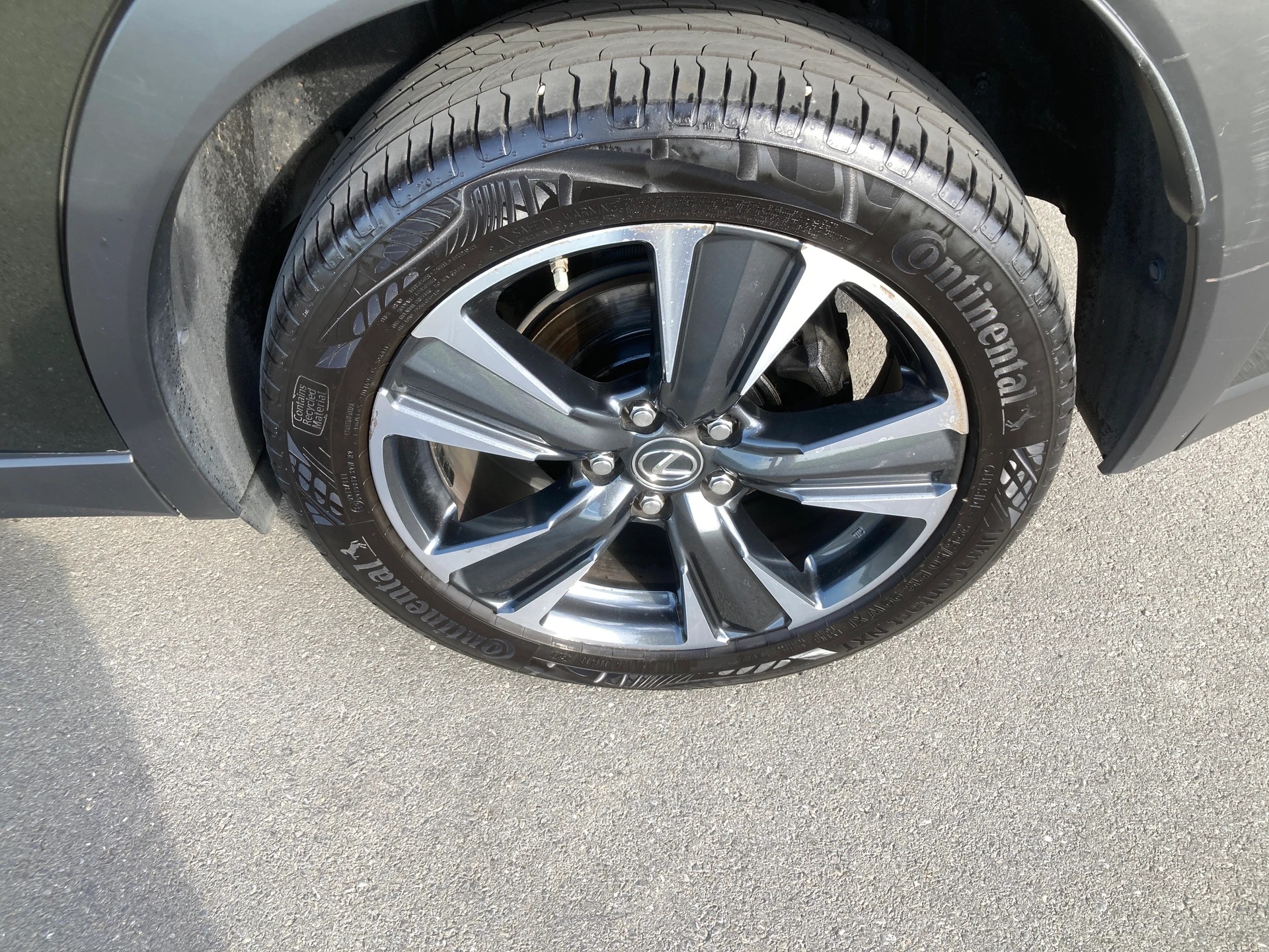 LEXUS UX 250h Impression AWD Automatic-image-6