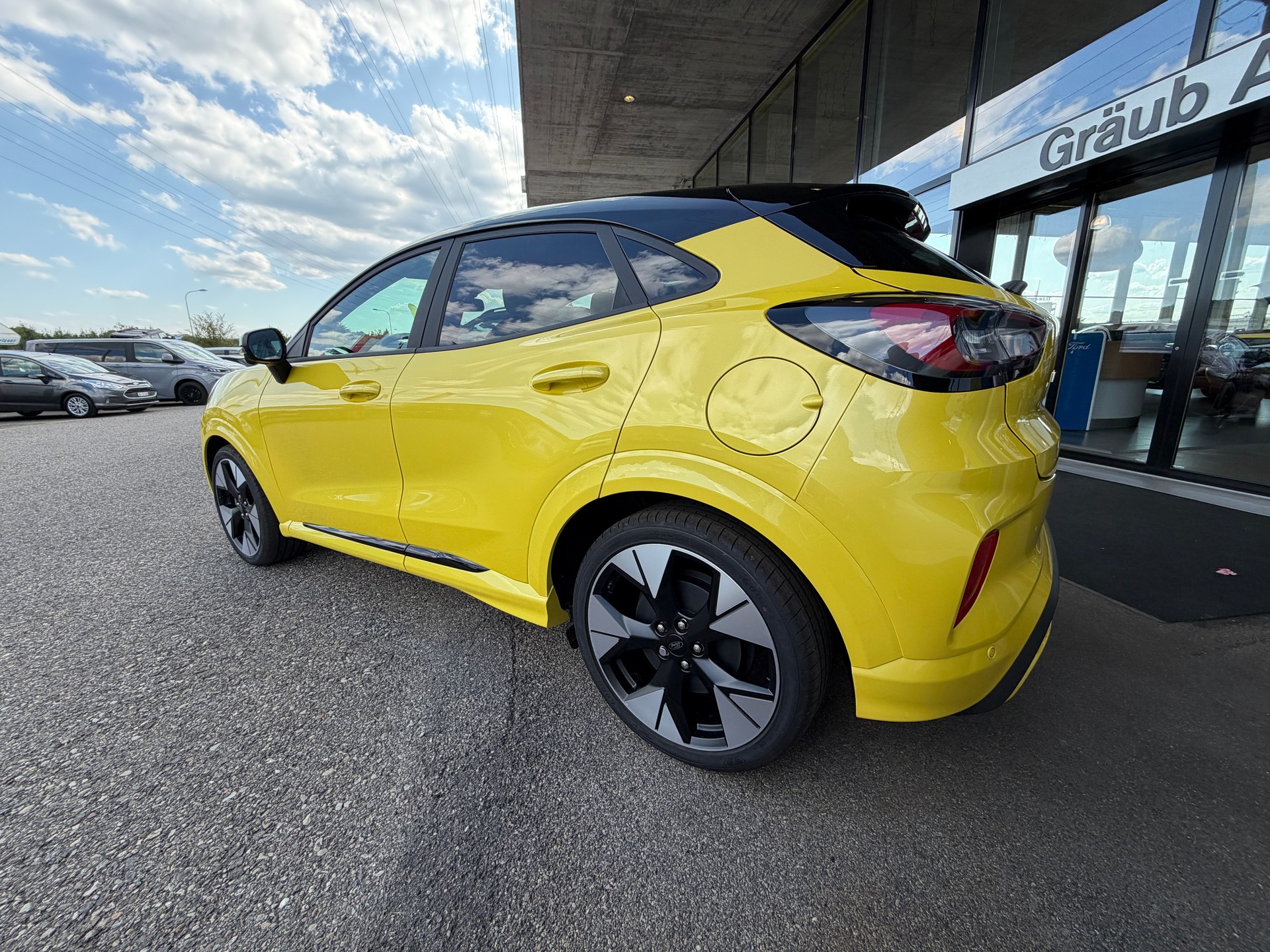 FORD Puma Elektro 43kWh Premium-showroom-element-2