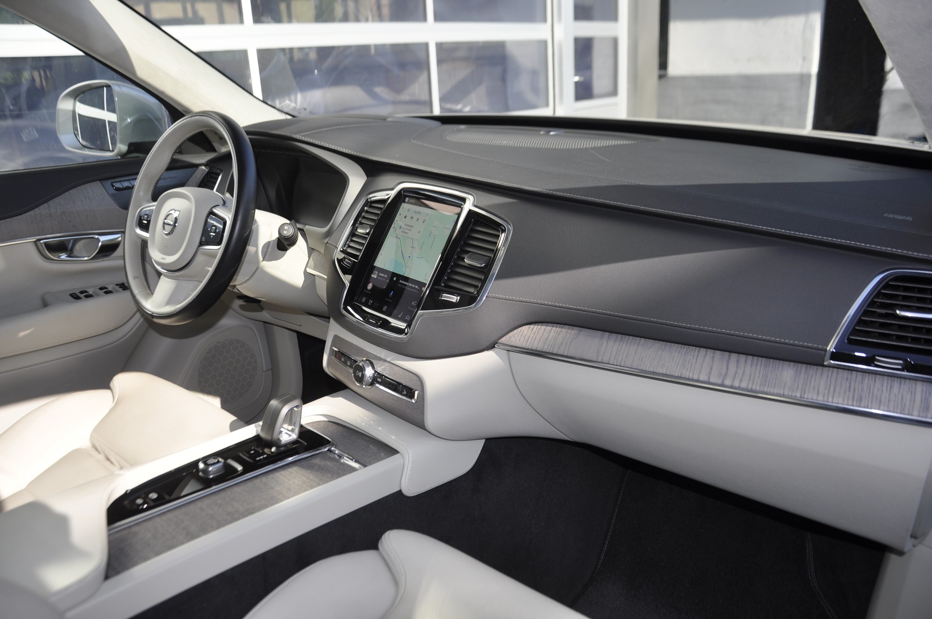 VOLVO XC90 B5 Diesel Mild Hybrid AWD Ultimate Bright Geartronic 7 Plätze-image-6