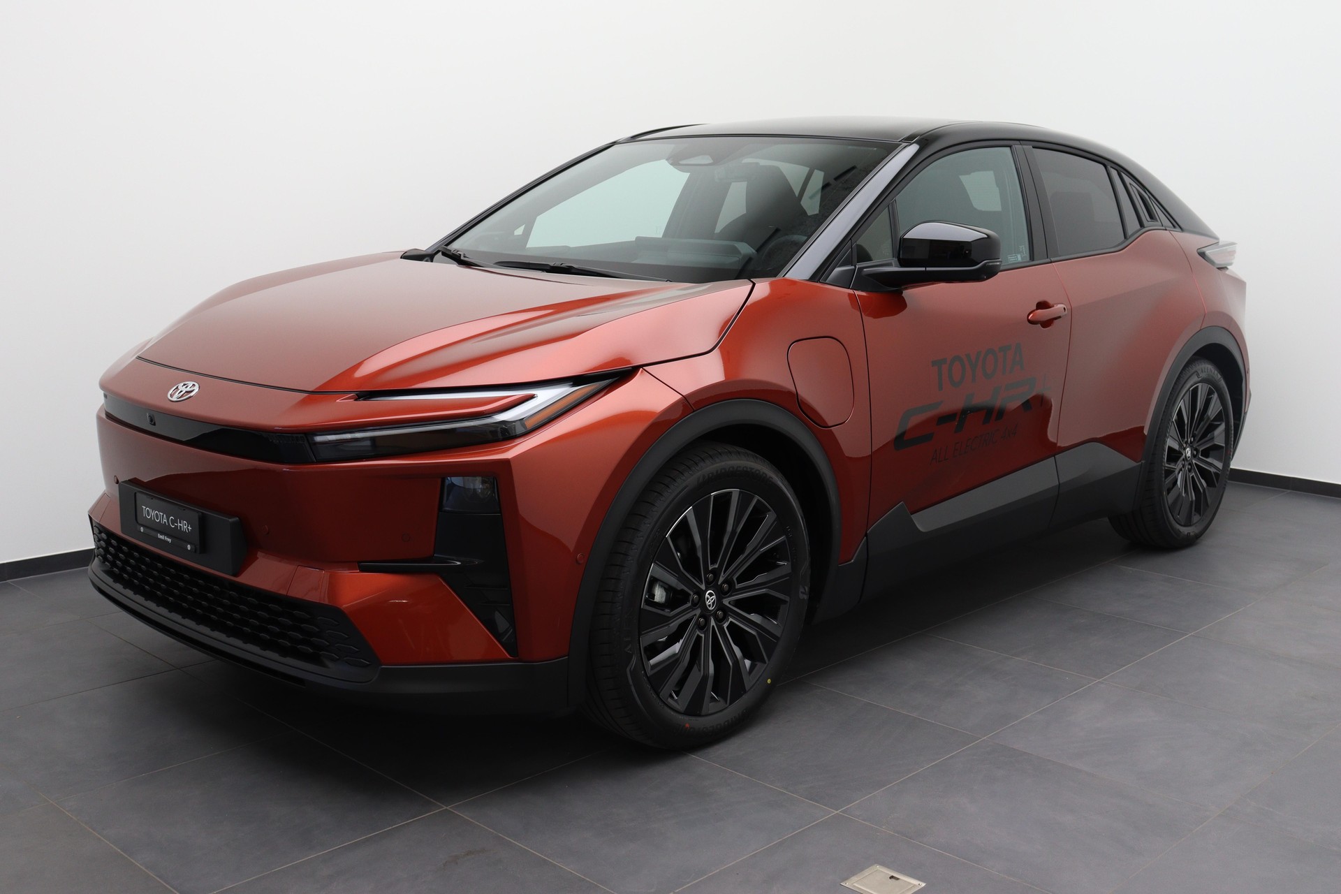TOYOTA C-HR+ Premium AWD-image-0