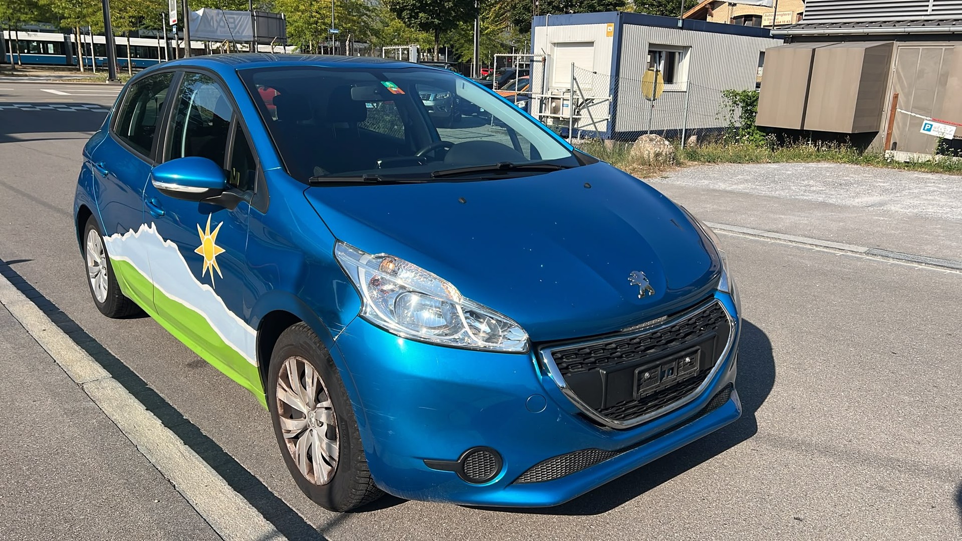PEUGEOT 208 1.2 VTI Active-image-2