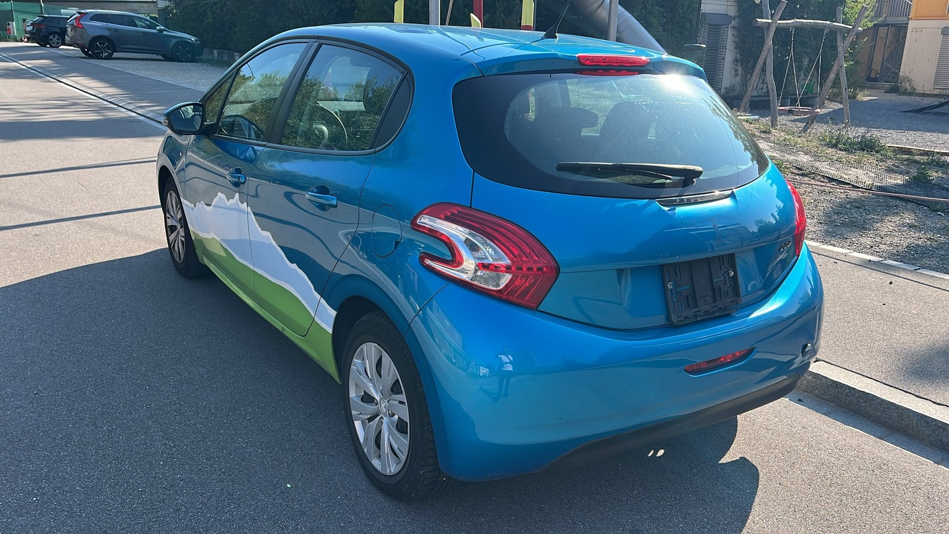 PEUGEOT 208 1.2 VTI Active-image-5