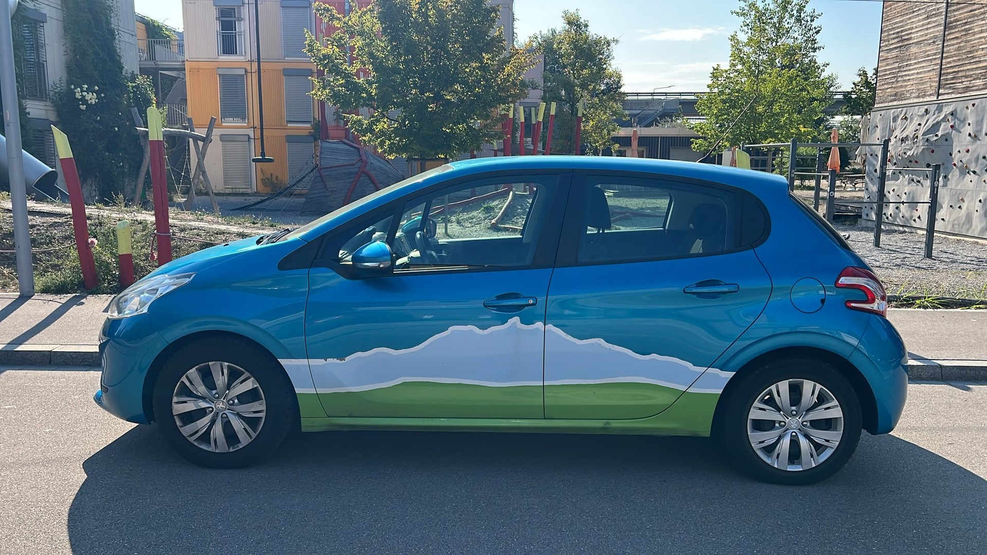 PEUGEOT 208 1.2 VTI Active-image-3