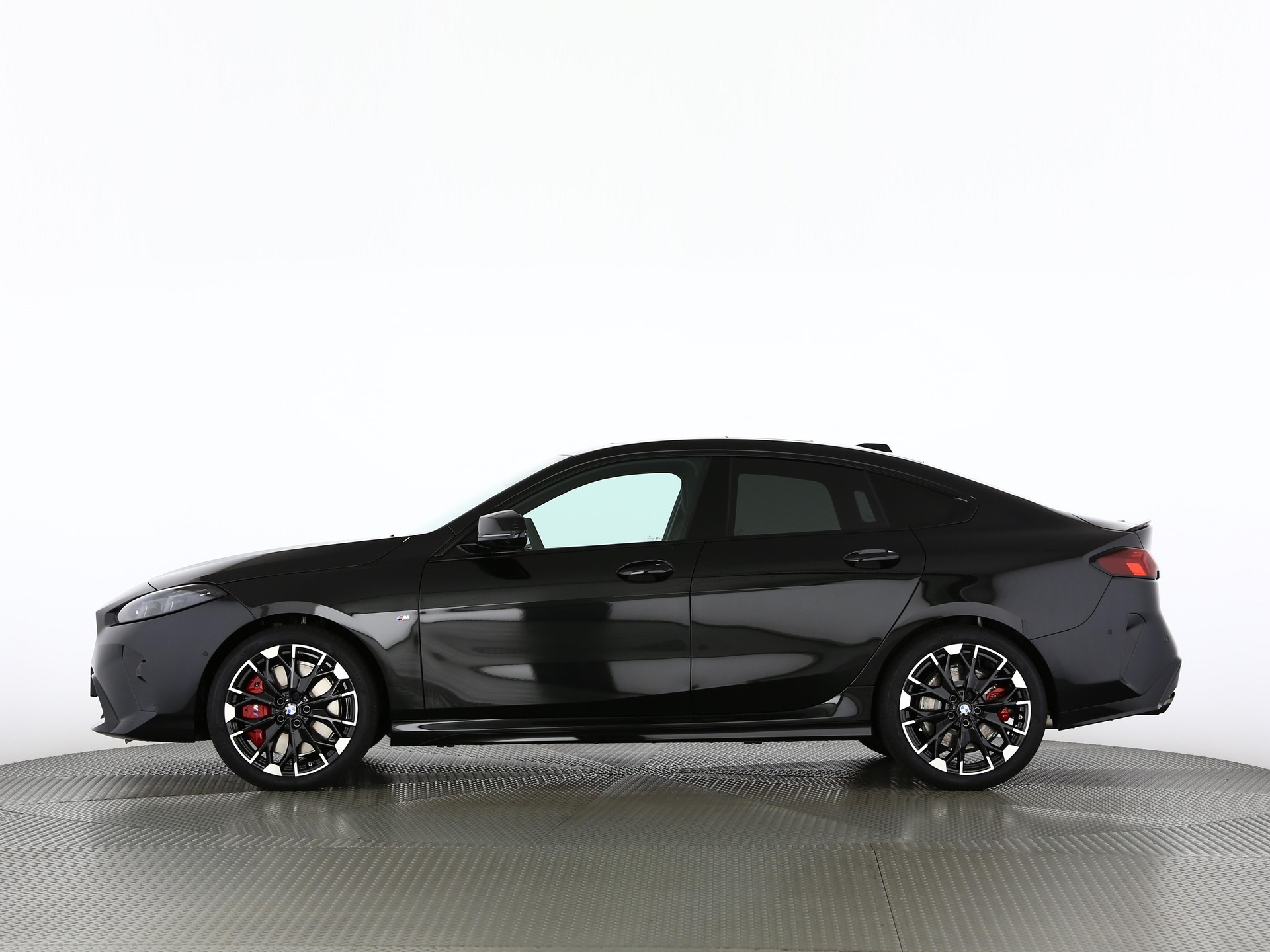 BMW M235i xDrive Gran Coupé-image-2
