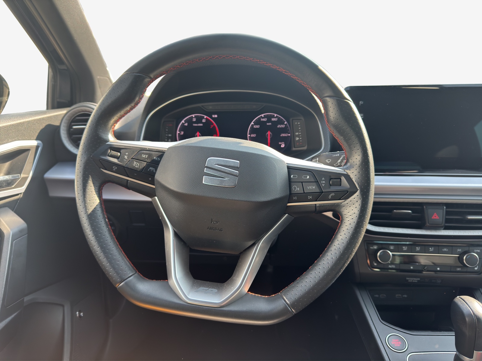 SEAT Ibiza 1.0 EcoTSI Hola FR DSG-image-9