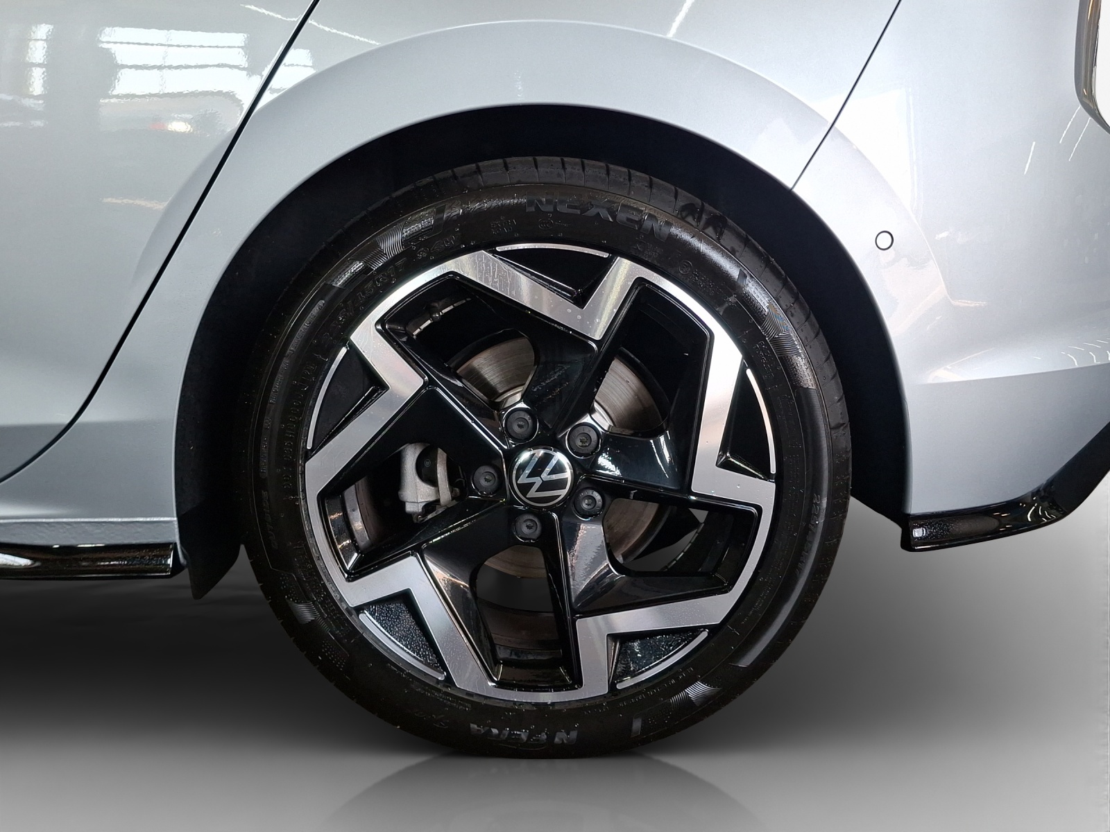 VW Golf 2.0 TSI R-Line DSG 4 Motion-image-13