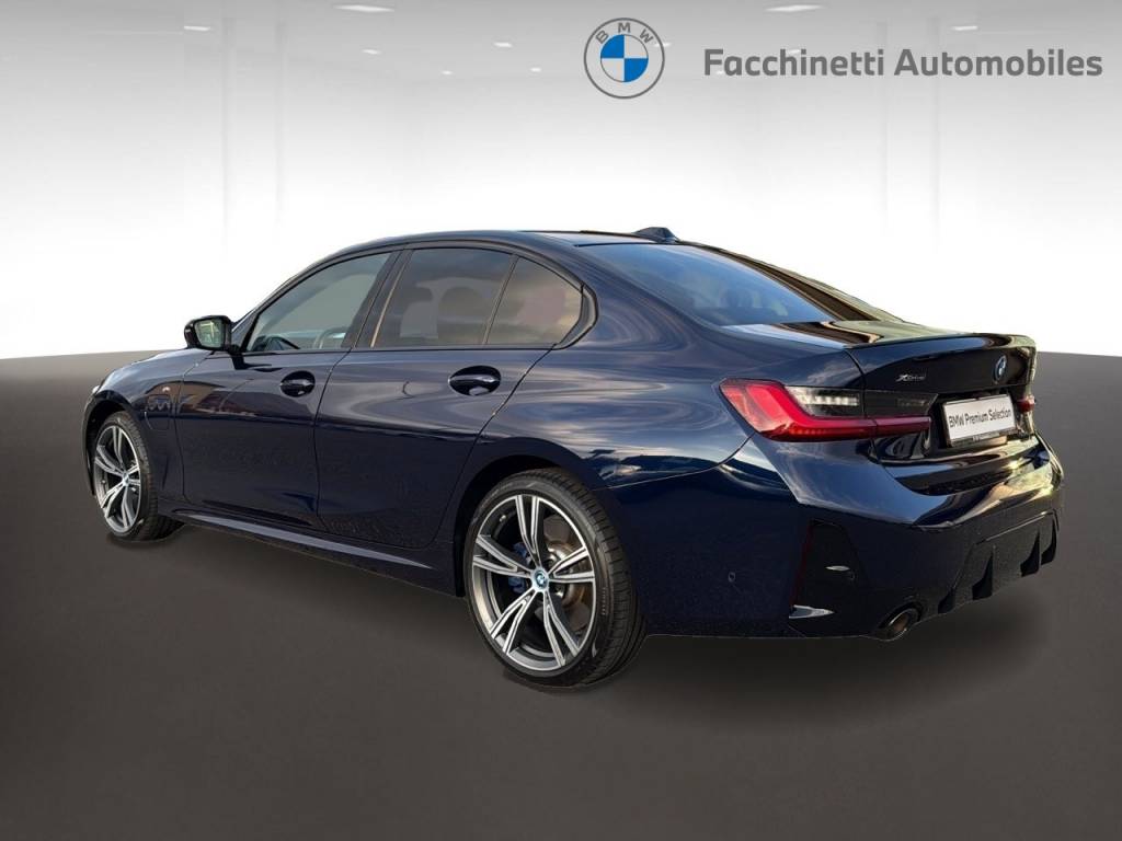 BMW 330e xDrive Steptronic M Sport Pro-image-3