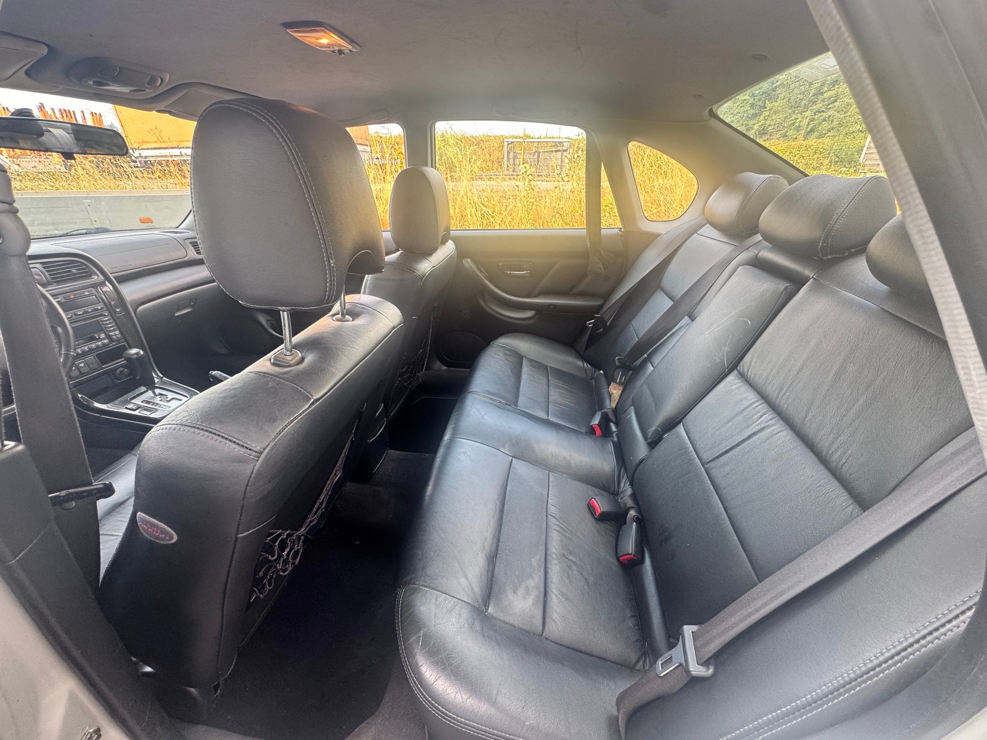 SUBARU Legacy 2.5 Limited-image-12
