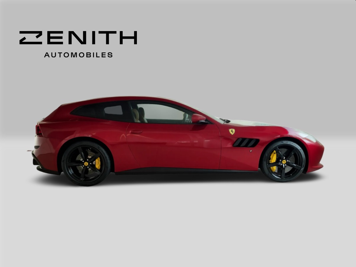 FERRARI GTC 4 Lusso-image-3