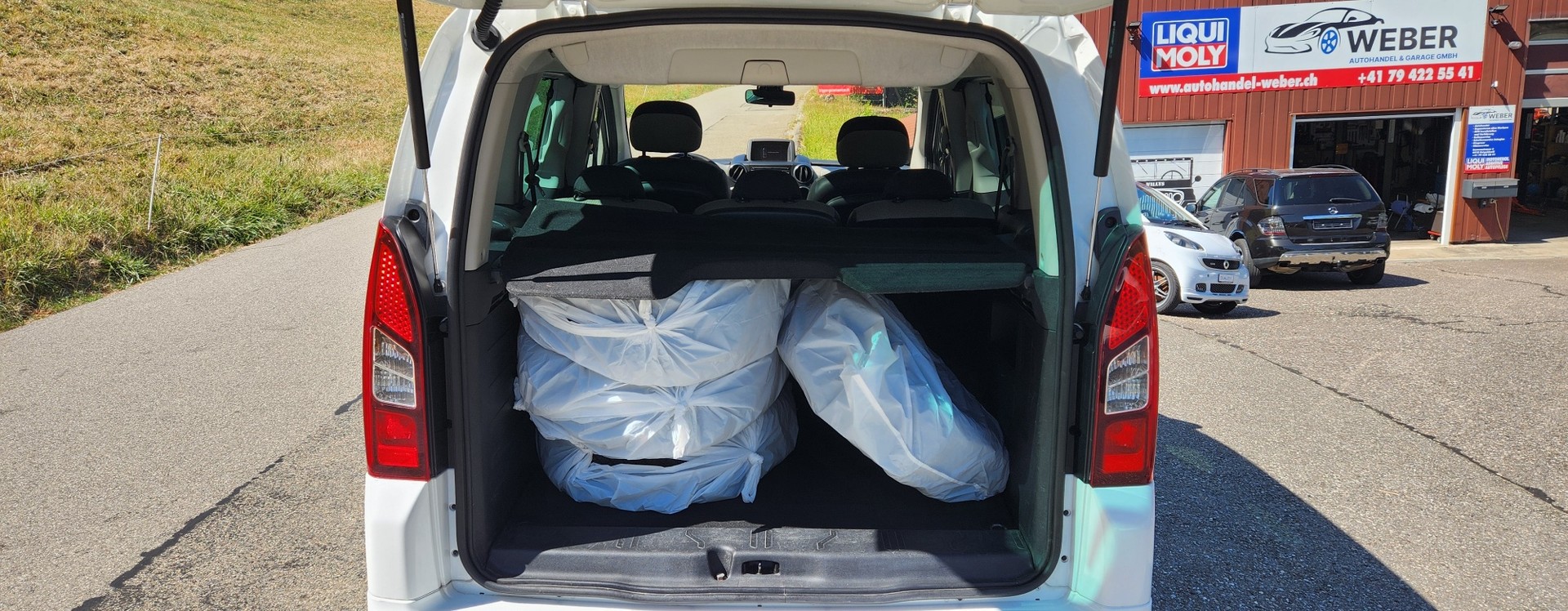 CITROEN Berlingo 1.6 e-HDi Exclusive EGS6-image-6