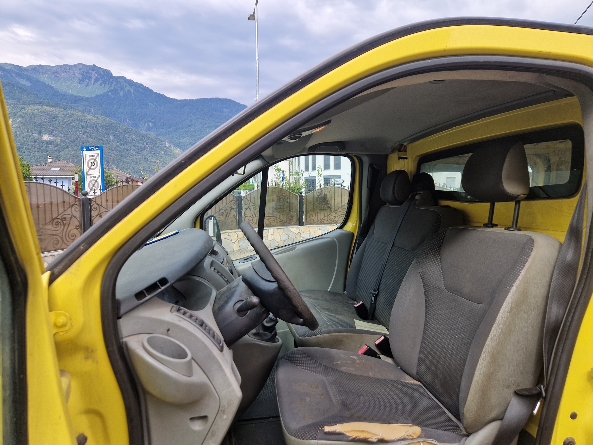 OPEL Vivaro 2.5 CDTI 2.7t L1H1-image-8