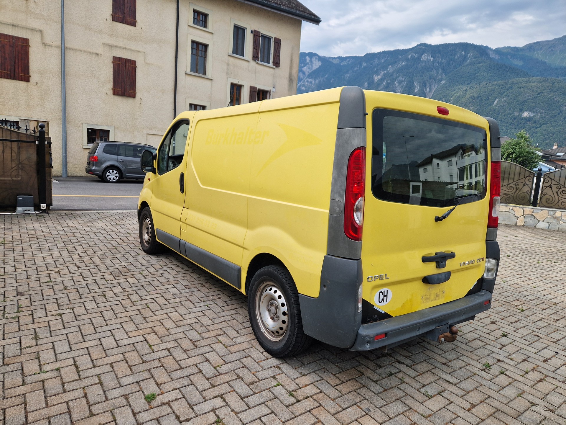 OPEL Vivaro 2.5 CDTI 2.7t L1H1-image-5