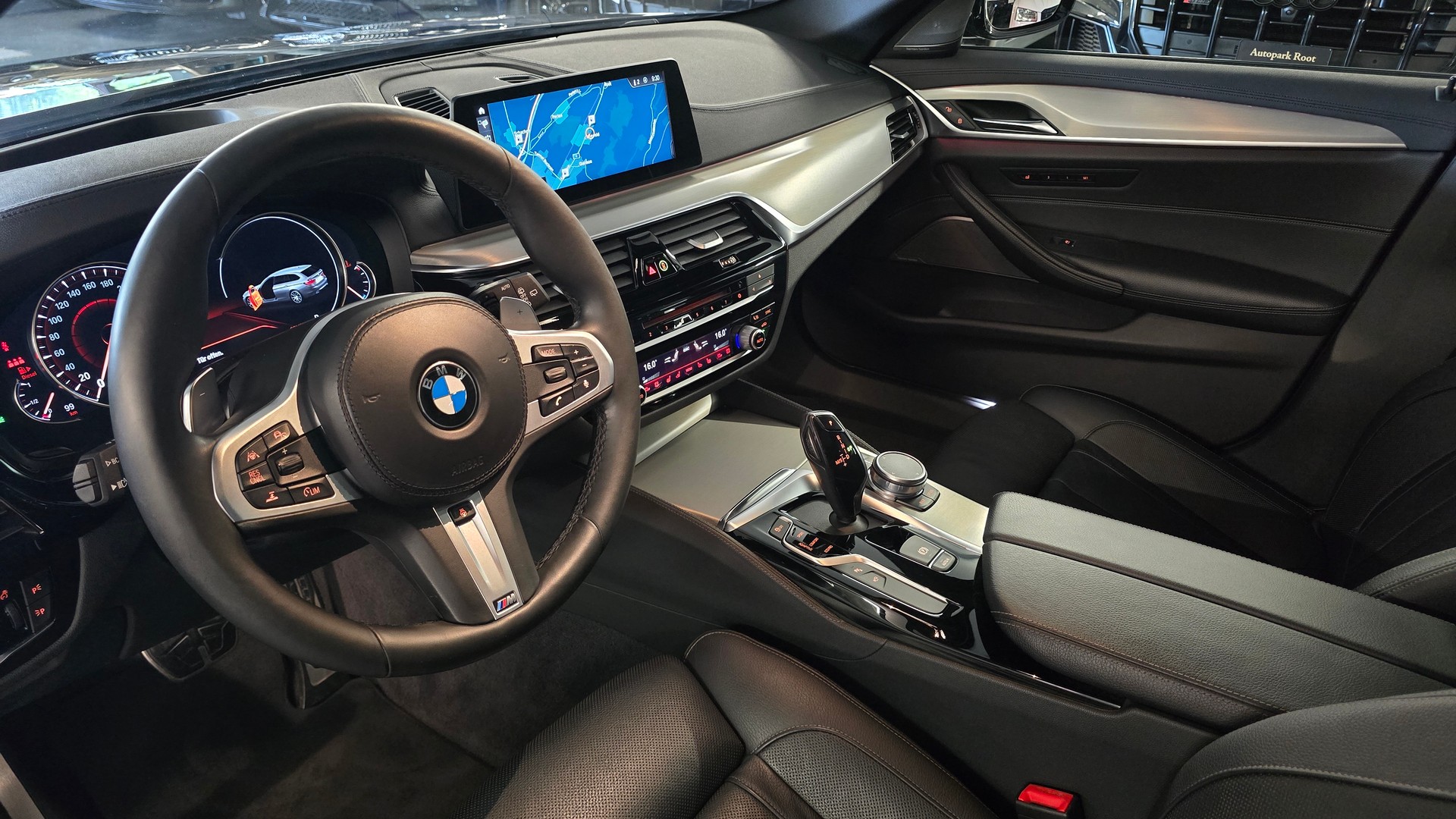 BMW 540d xDrive Touring M Sport Paket Steptronic-image-16
