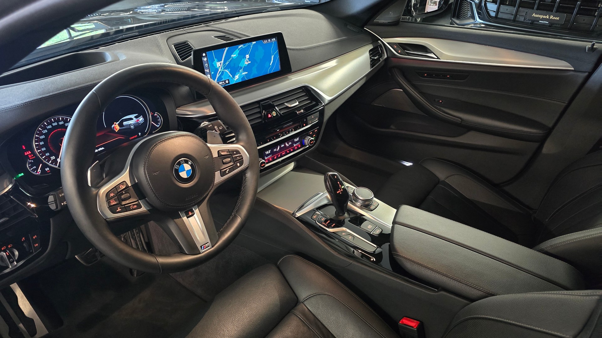 BMW 540d xDrive Touring M Sport Paket Steptronic-image-14