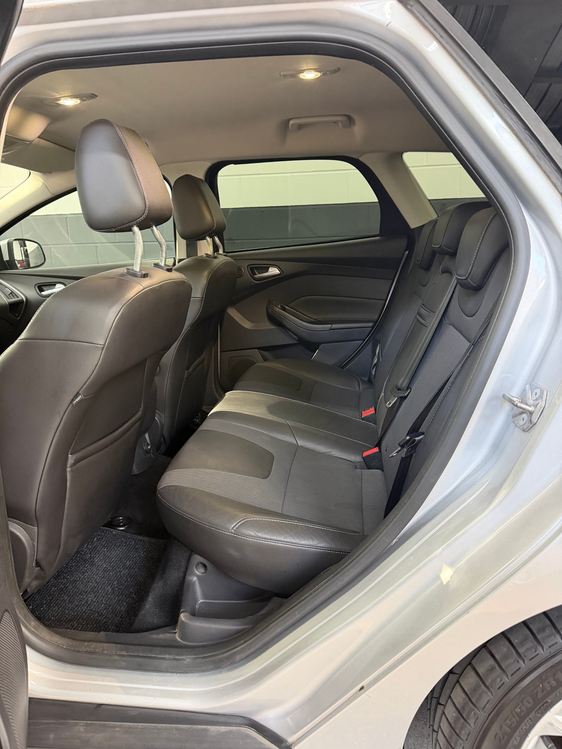 FORD Focus 1.6 SCTi Titanium //NEU AB MFK!-image-13
