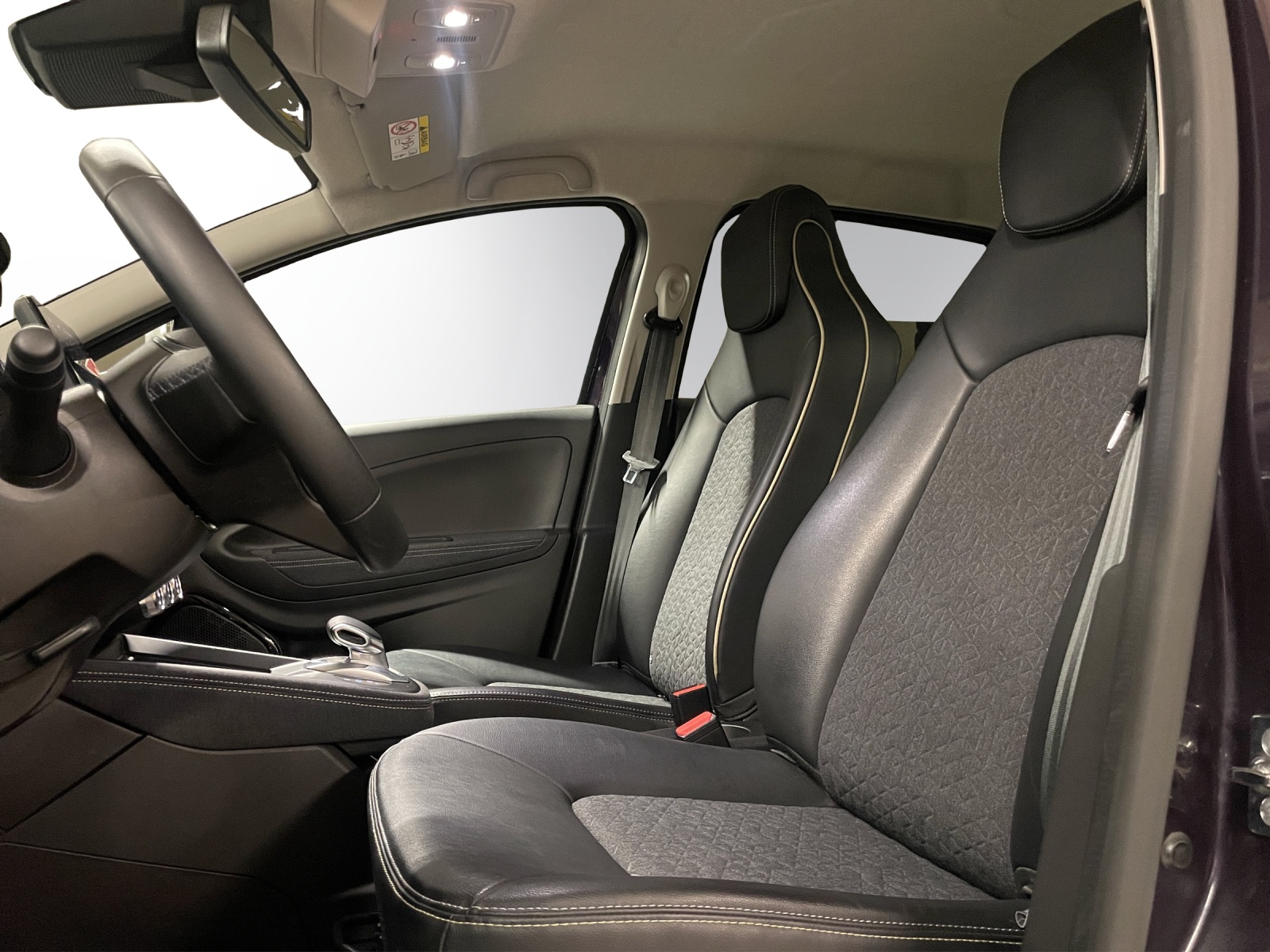 RENAULT Zoe R135 Iconic-image-9