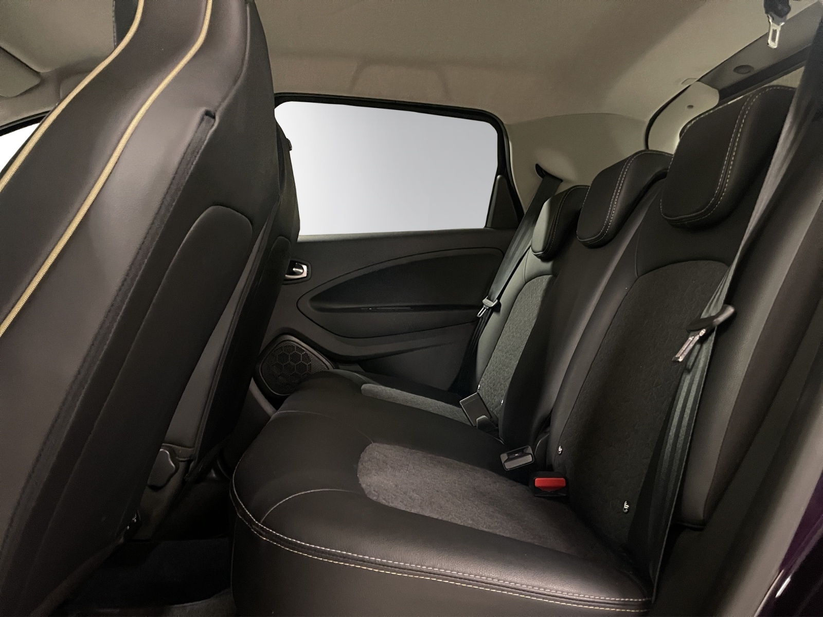RENAULT Zoe R135 Iconic-image-10