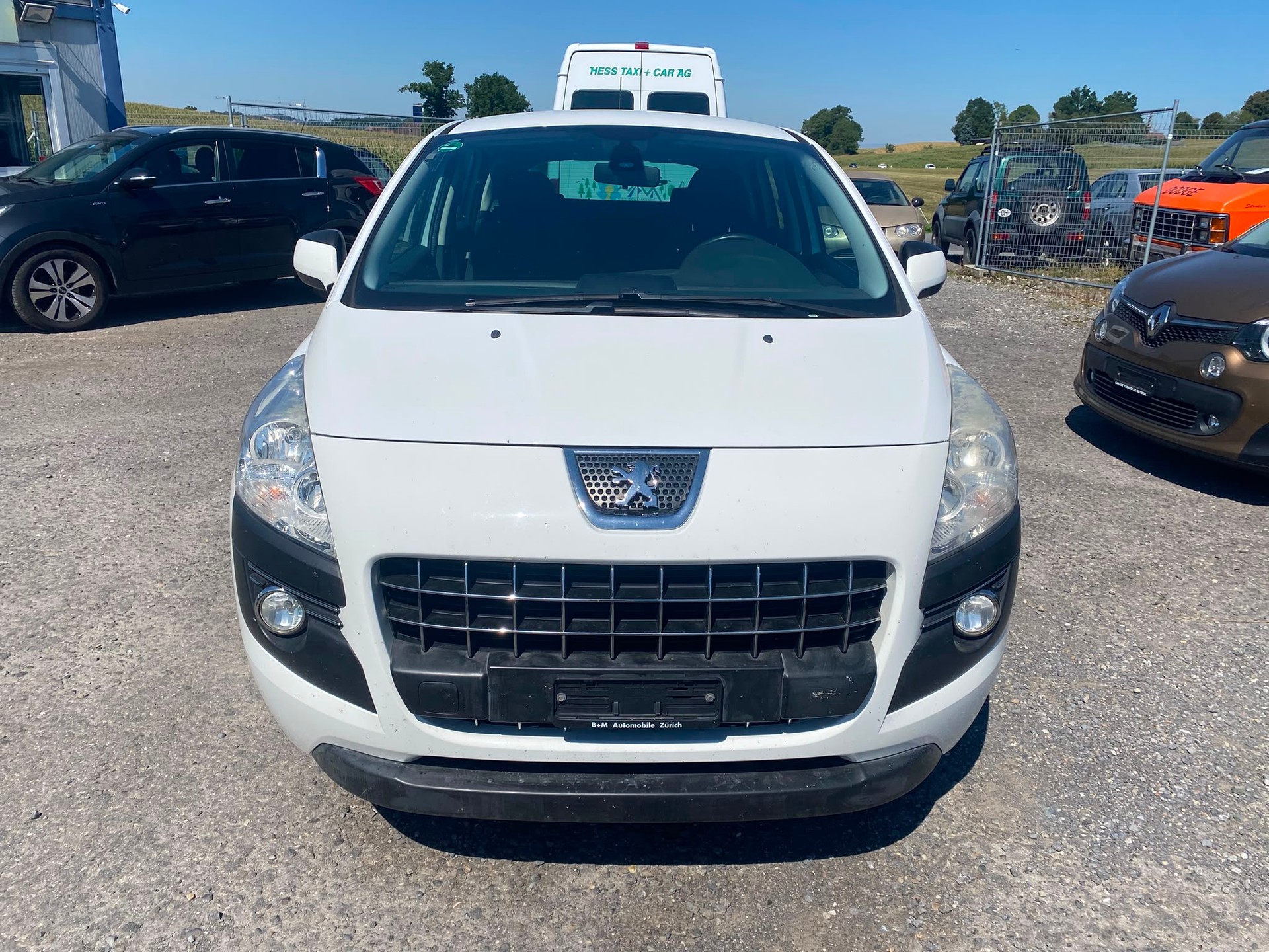 PEUGEOT 3008 1.6 16V T Swiss Edition-image-2