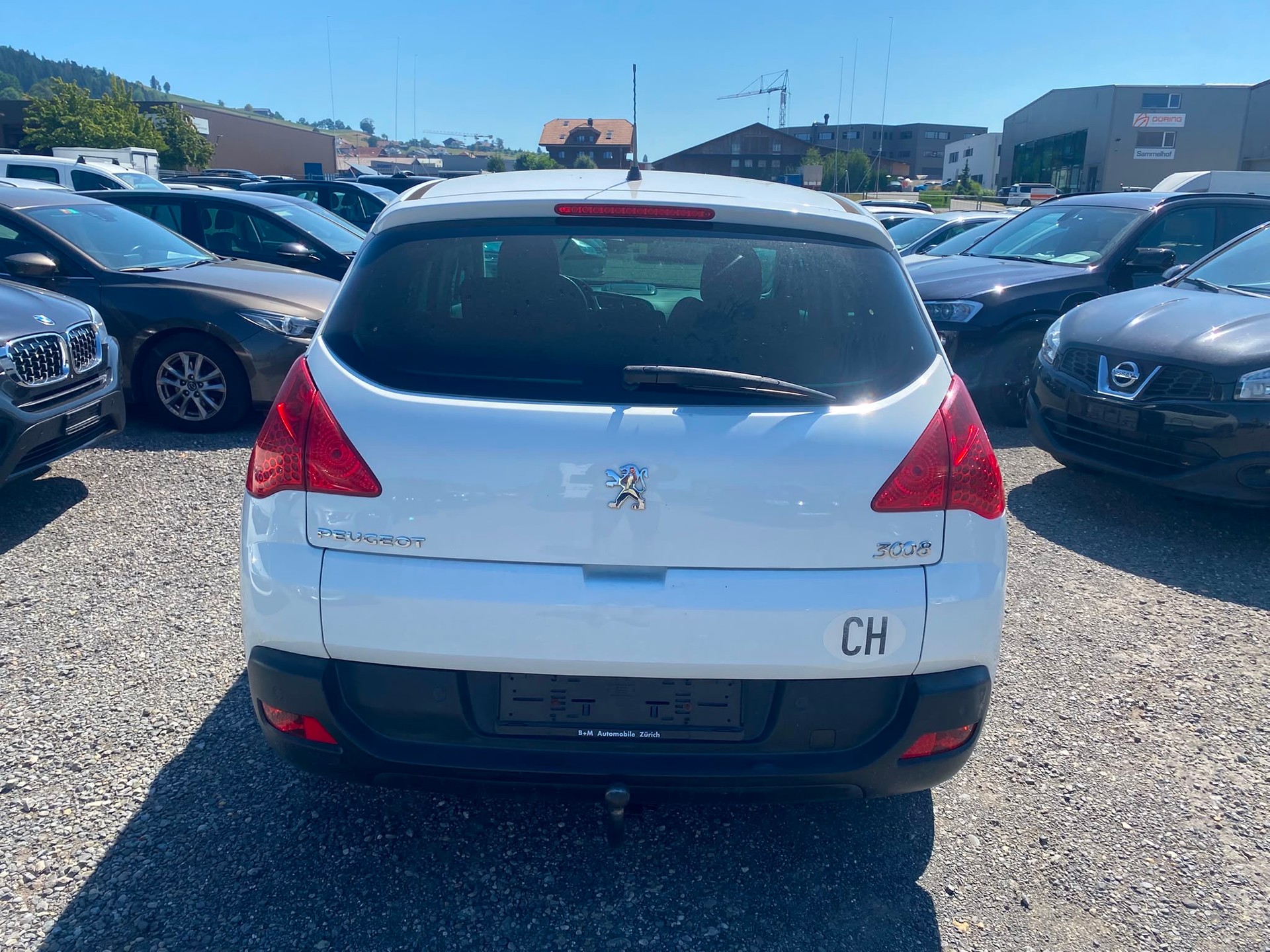PEUGEOT 3008 1.6 16V T Swiss Edition-image-8