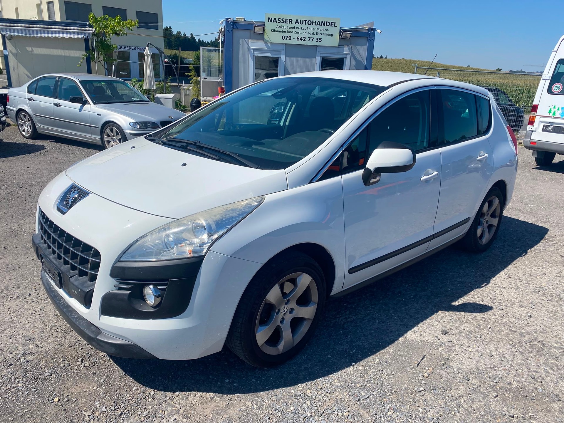 PEUGEOT 3008 1.6 16V T Swiss Edition-image-1