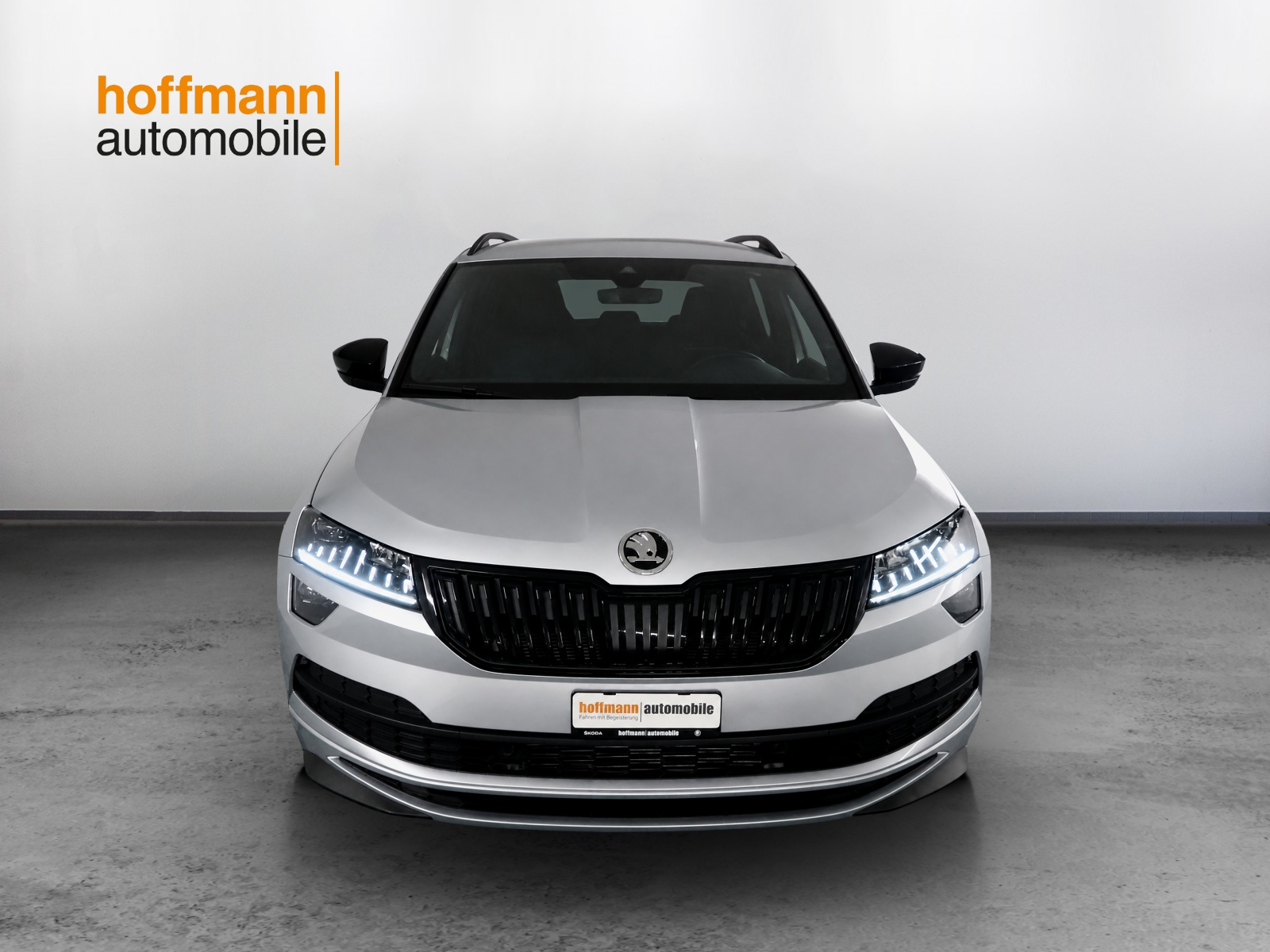 SKODA Karoq 1.5 TSI ACT SportLine DSG-showroom-element-1
