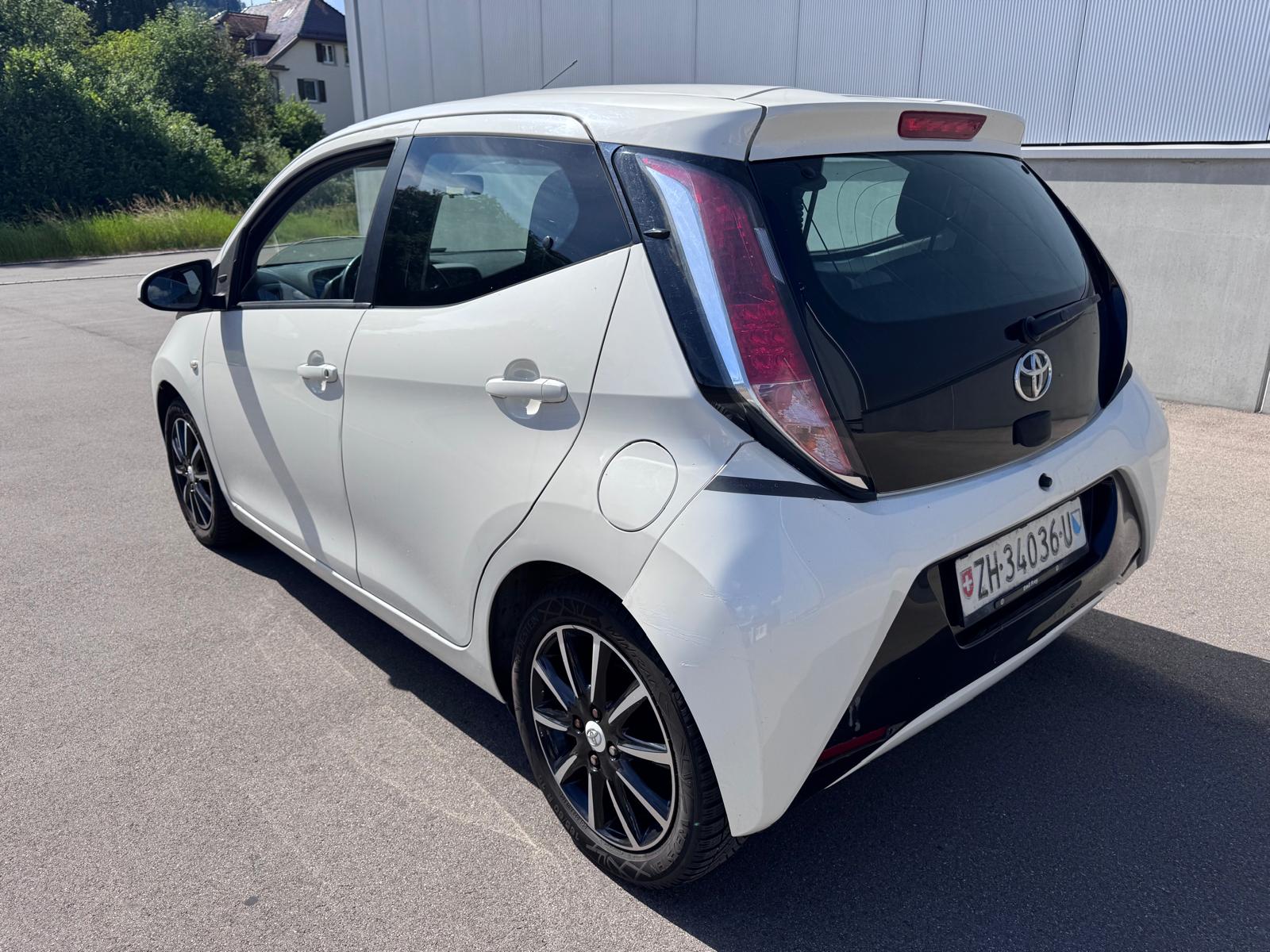 TOYOTA Aygo 1.0 VVT-i x-play MultiMode-image-6